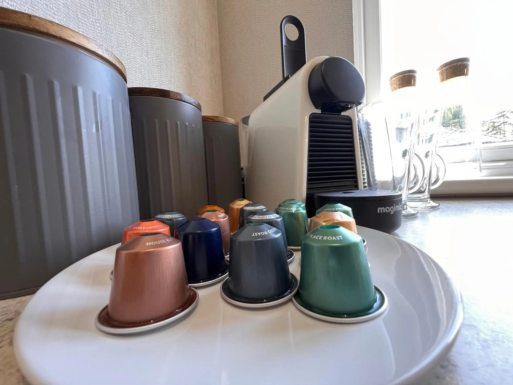 Kitchen or kitchenette in Hollicarrs - Dragonfly Lodge