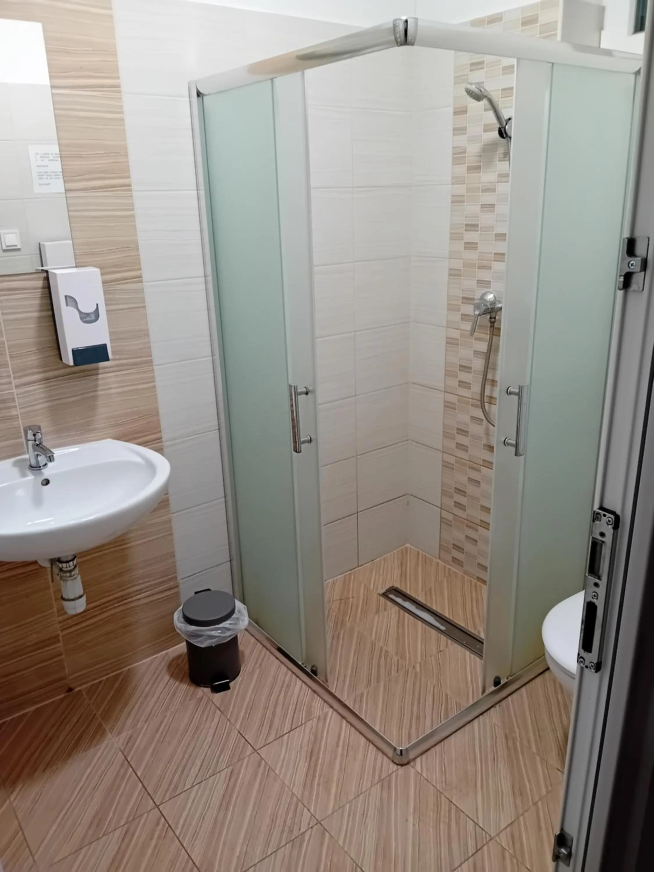 Tenisz Panzió - Baja