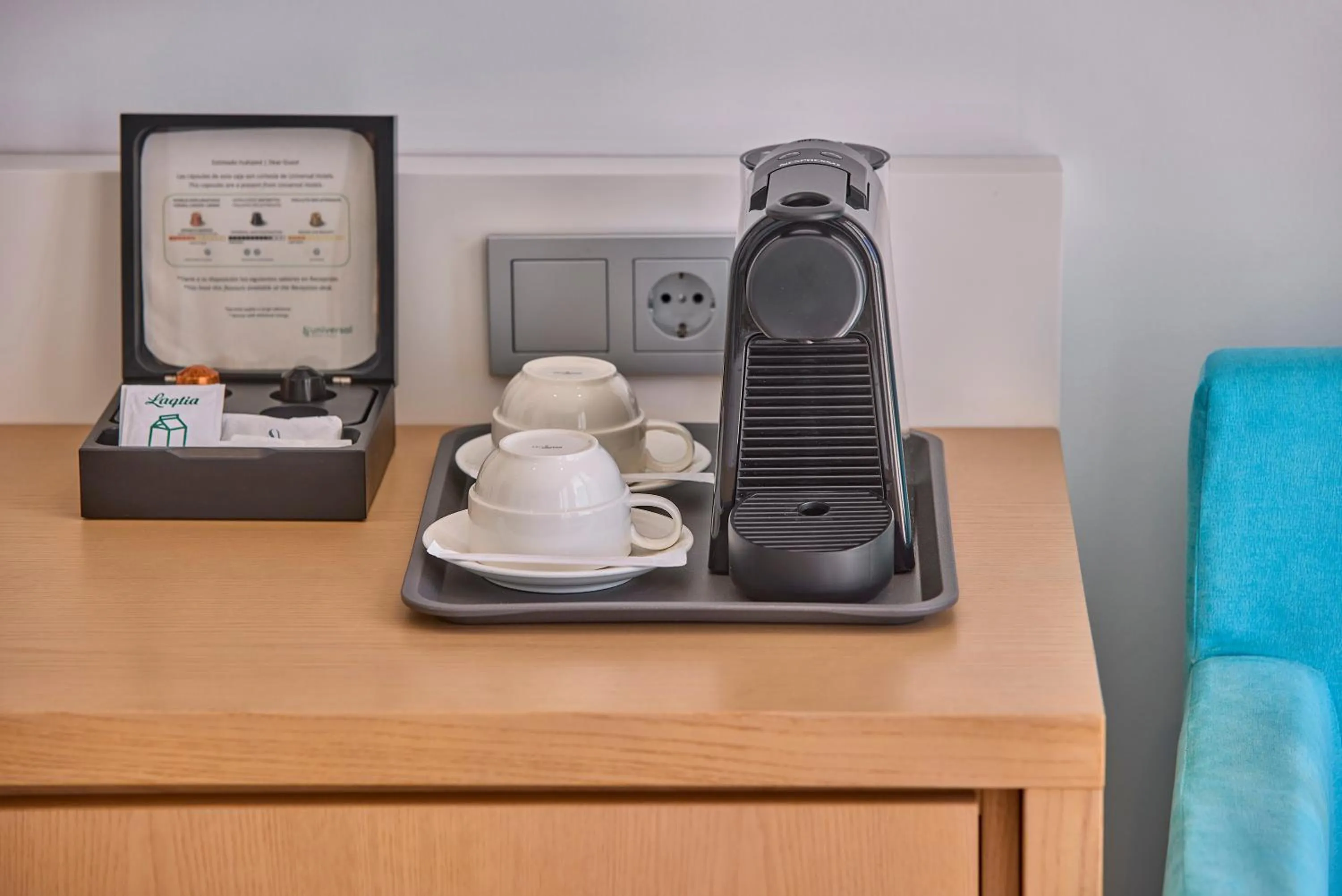 Coffee/tea facilities in Universal Hotel Marqués