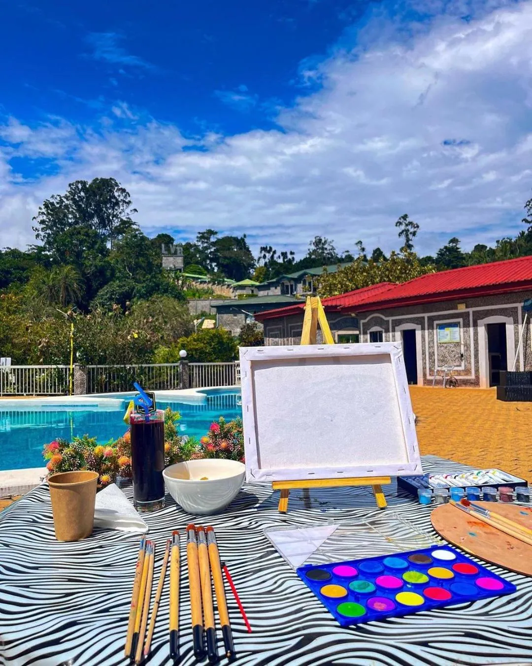 Swimming pool in La Vallée de Bana