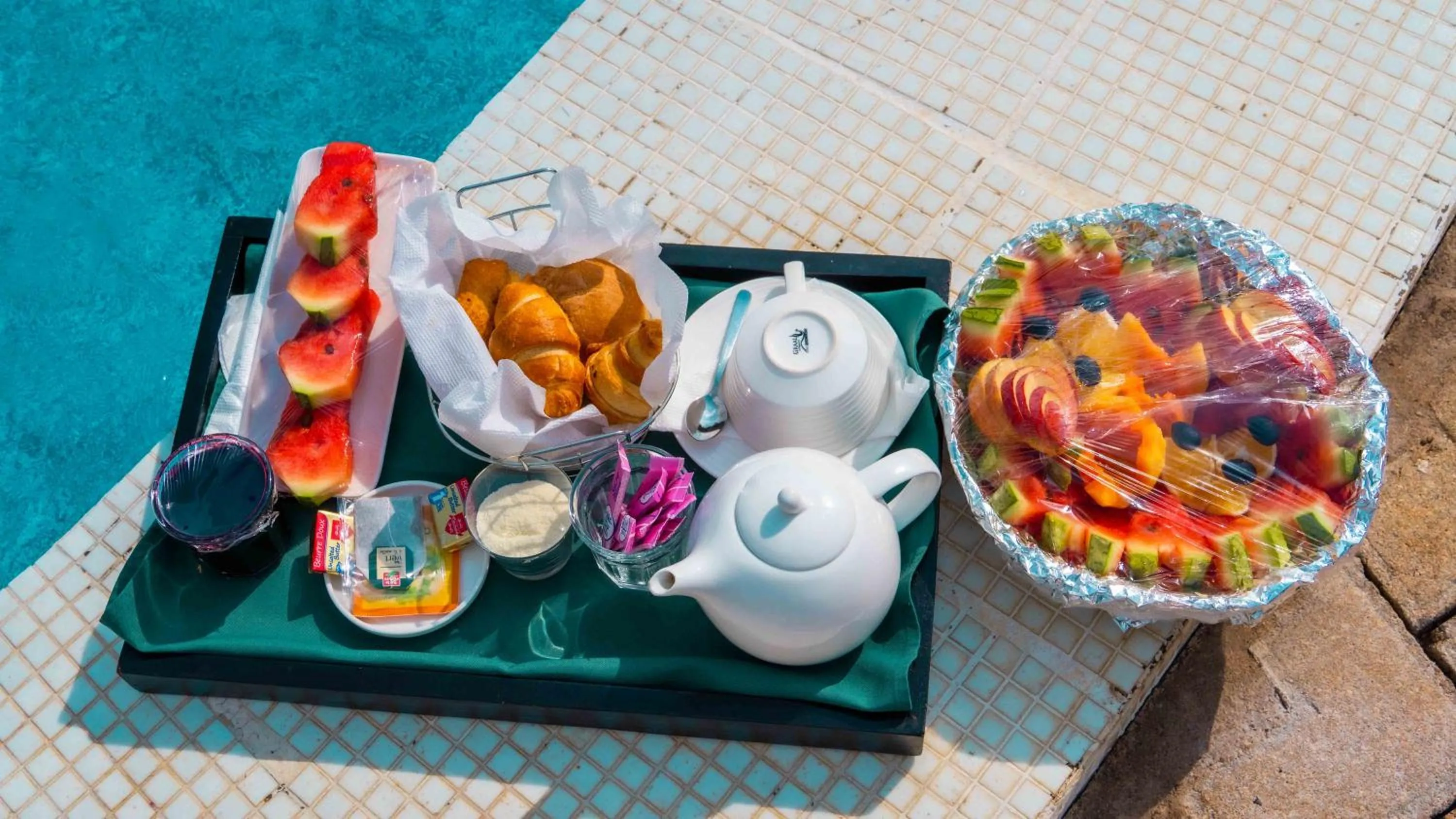 Lunch in La Vallée de Bana