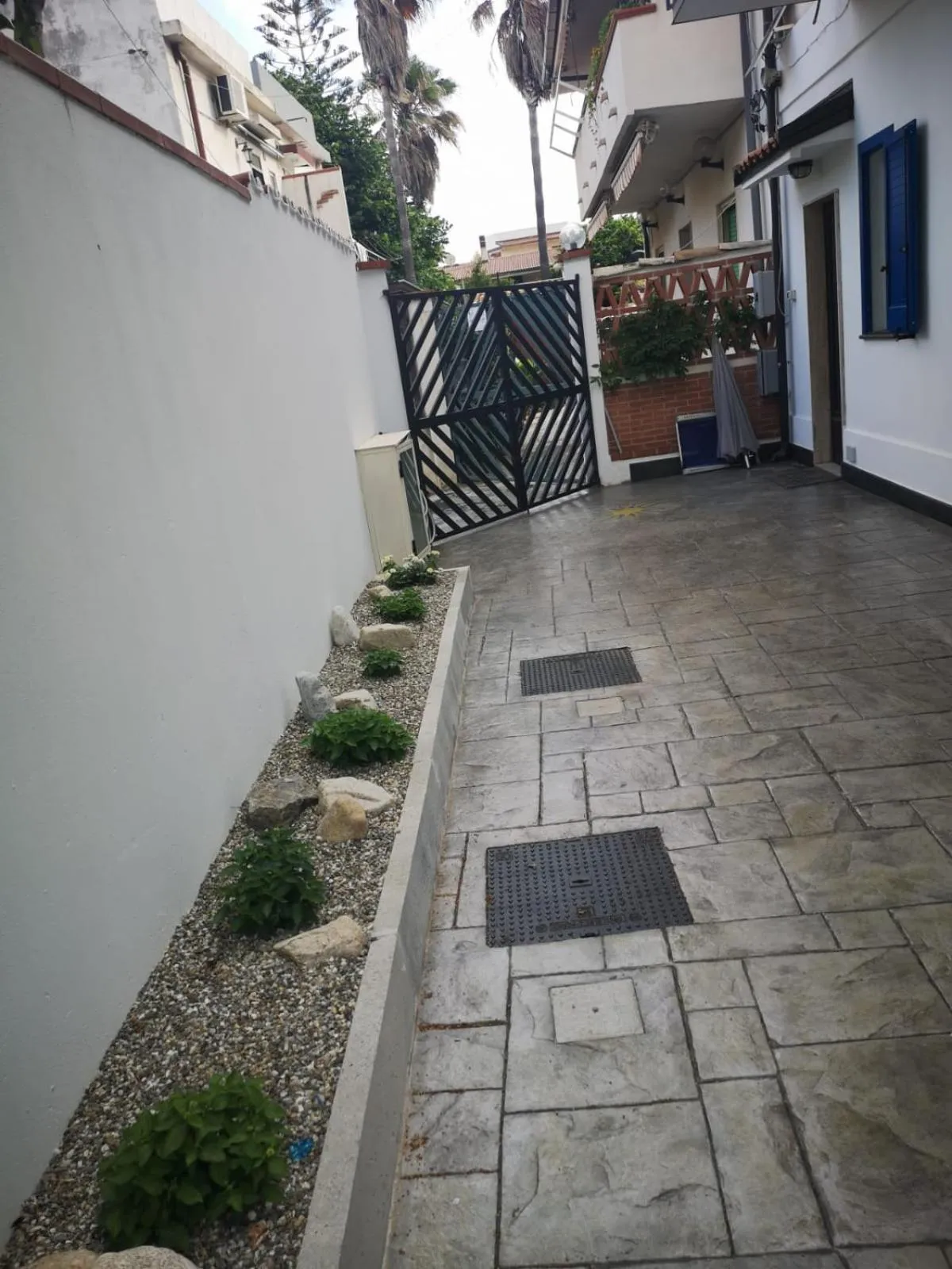 Facade/entrance in La Casa di Anna