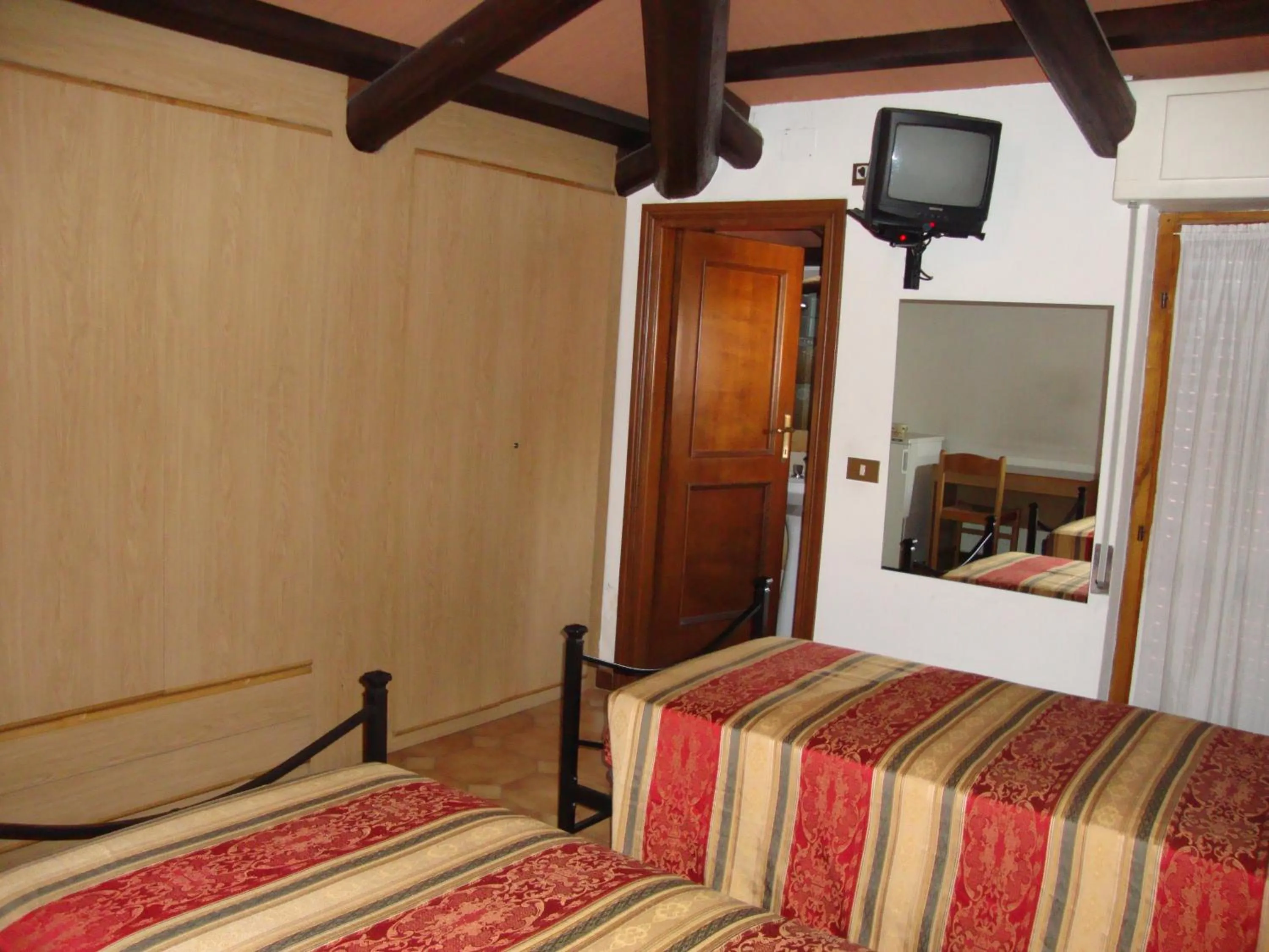 Bedroom, Bed in Locanda del Vecchio Maglio