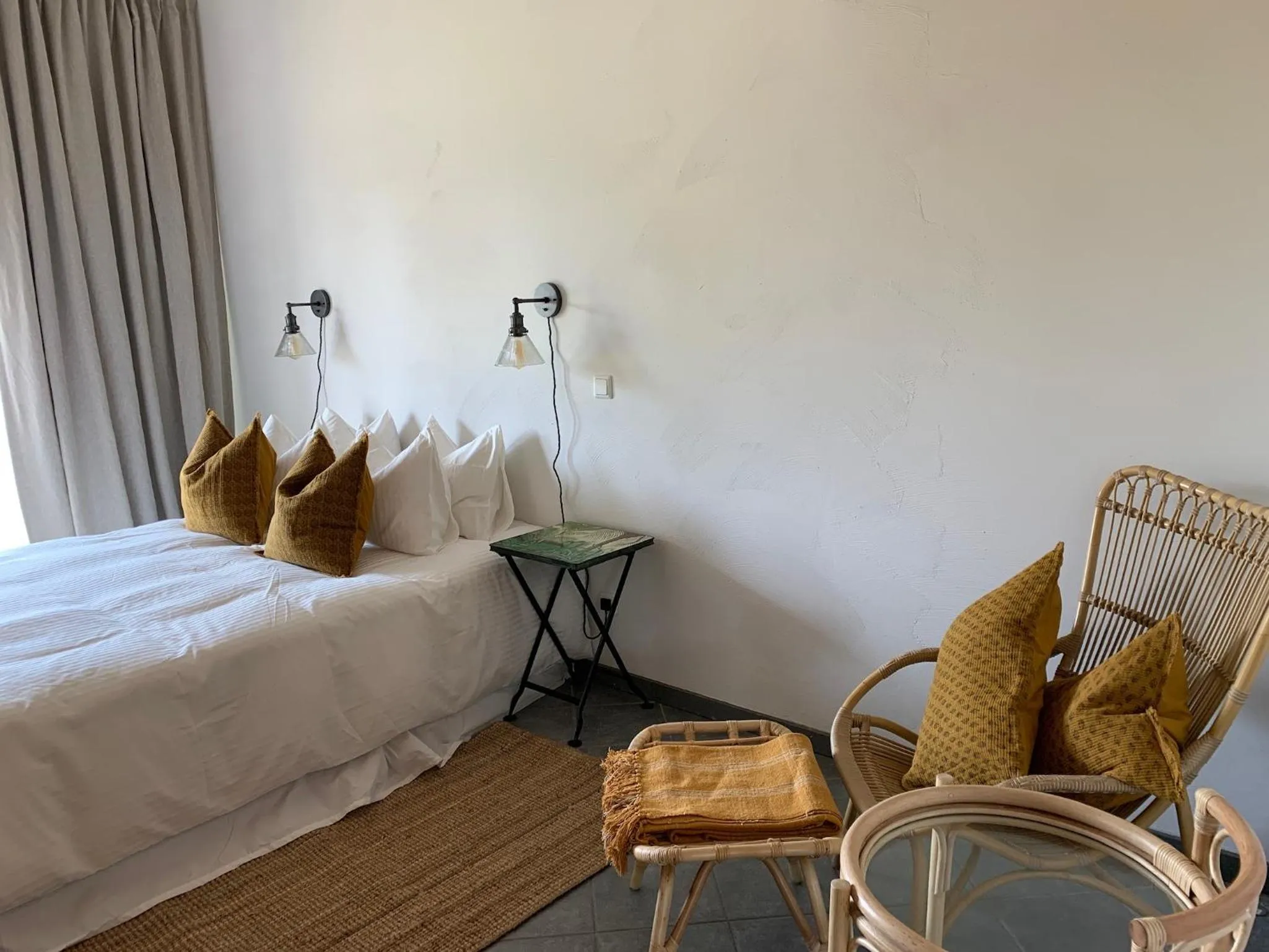 Bed in Pilguse Residency