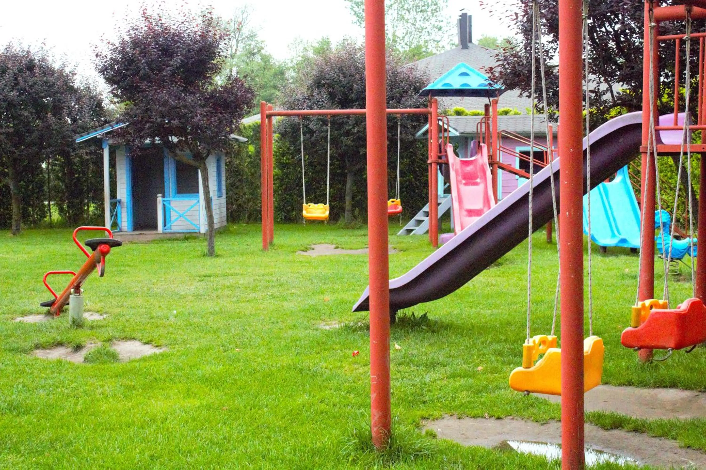 Children play ground in Gölevi Resort Sapanca