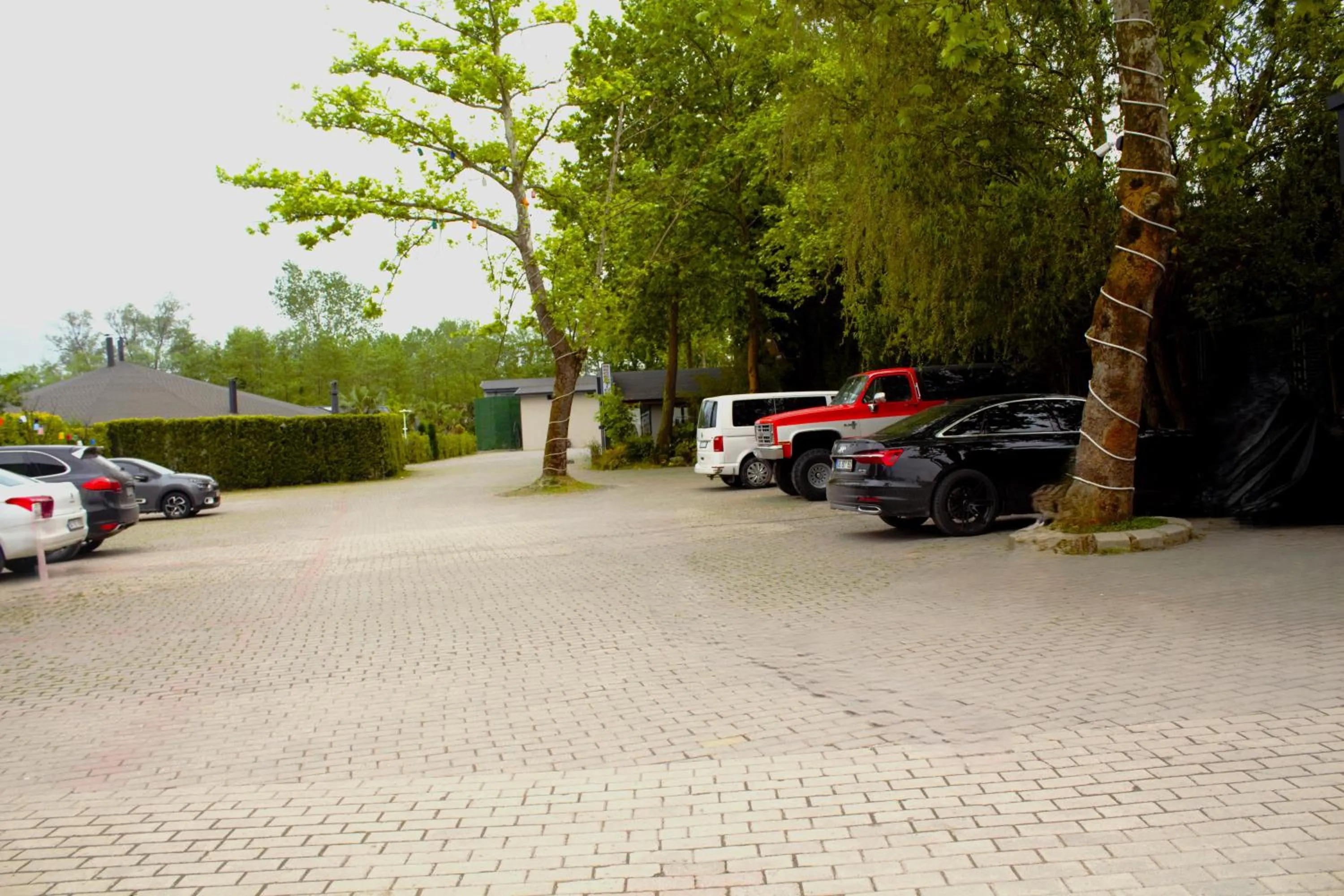 Parking in Gölevi Resort Sapanca