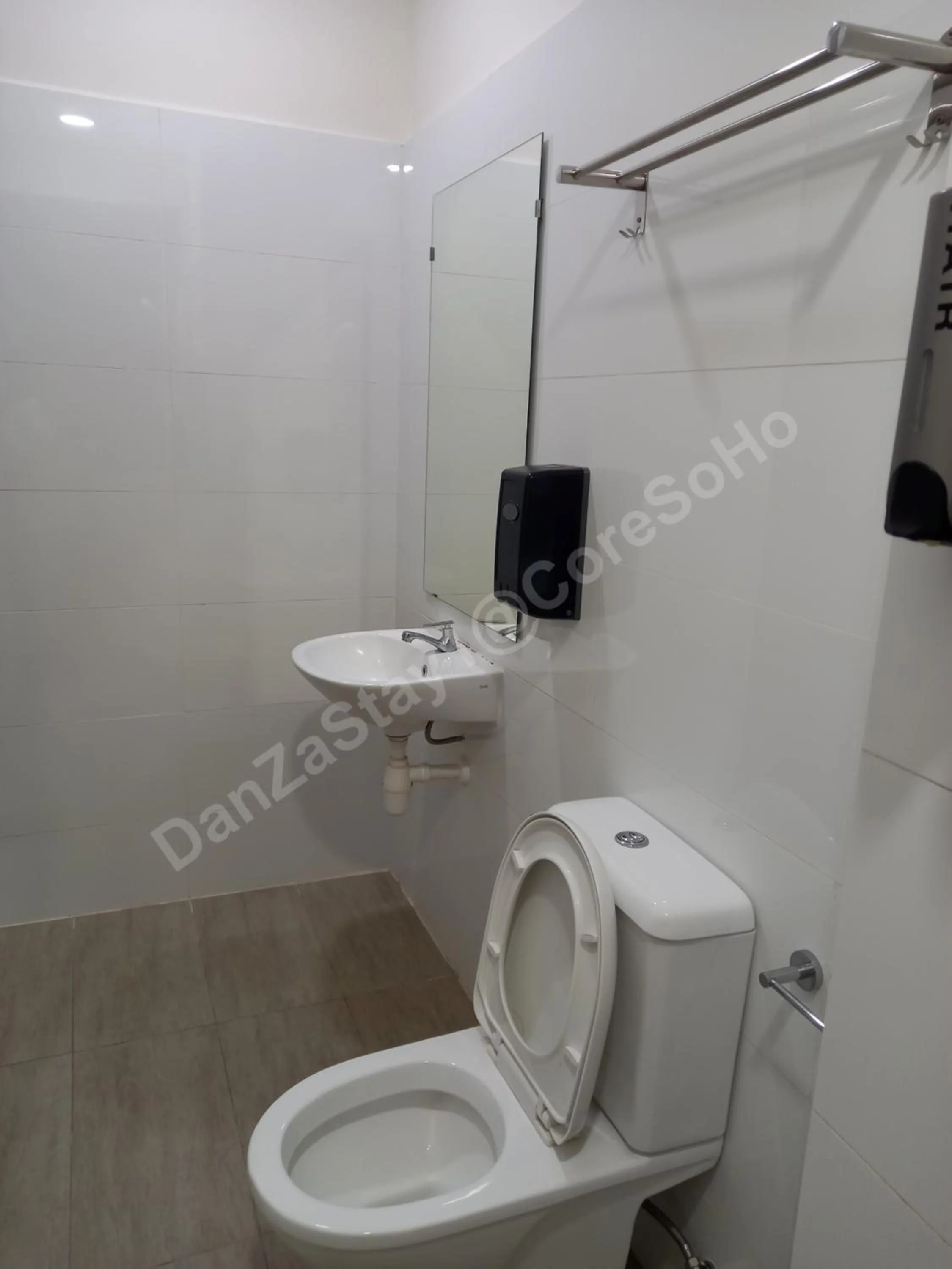 Toilet in DanzaStay1@CoreSoHo - nearby KLIA