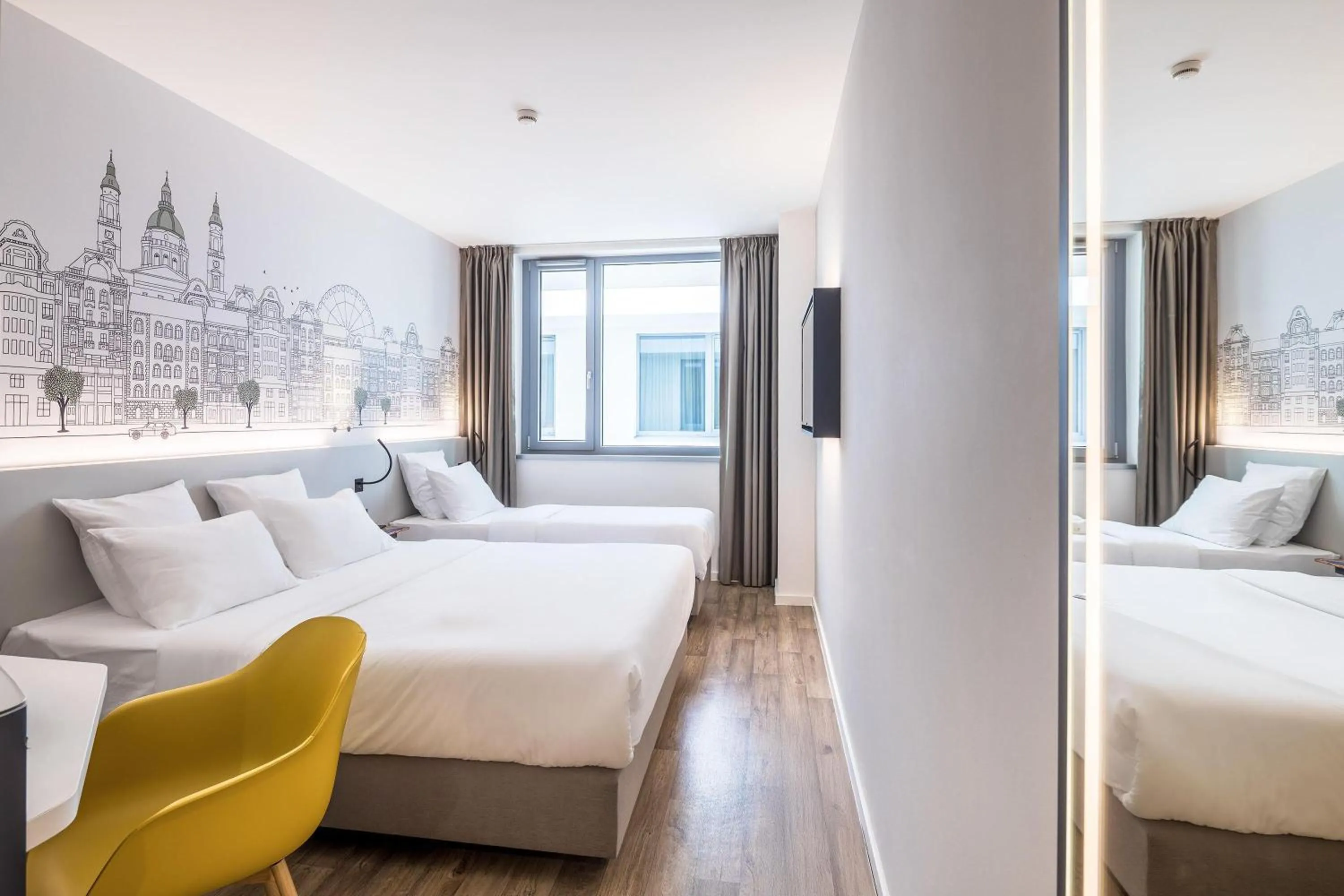 Photo of the whole room, Bed in B&B Hotel Budapest City