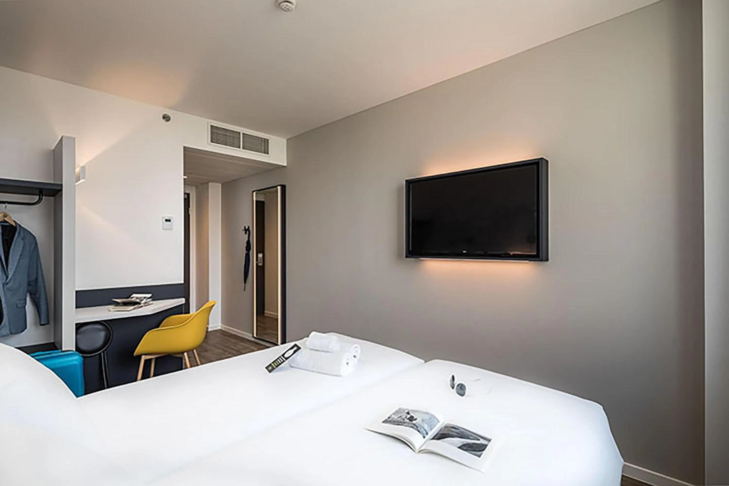 Photo of the whole room, Bed in B&B Hotel Budapest City