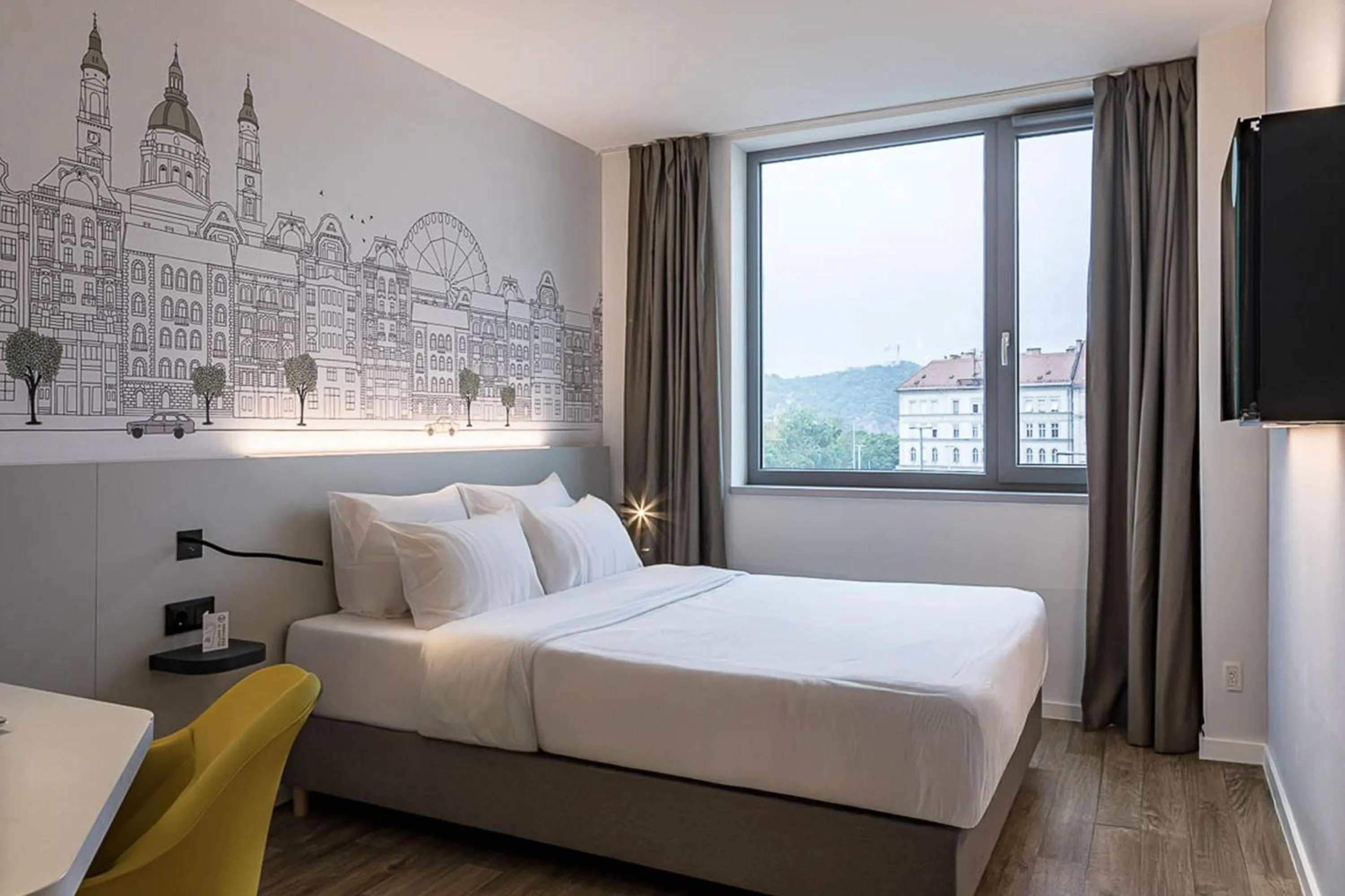 Photo of the whole room, Bed in B&B Hotel Budapest City