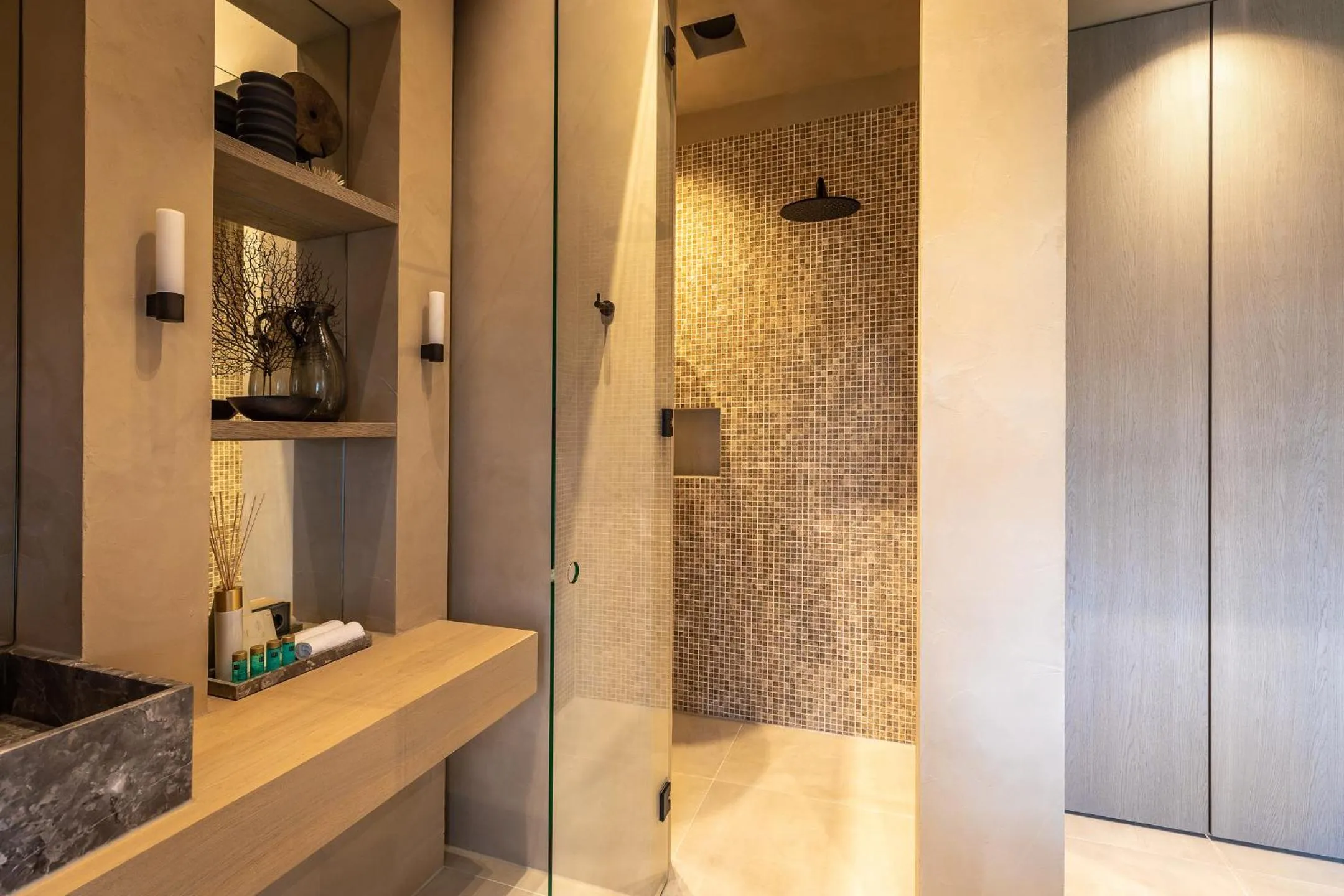 Shower in The Clock Tower