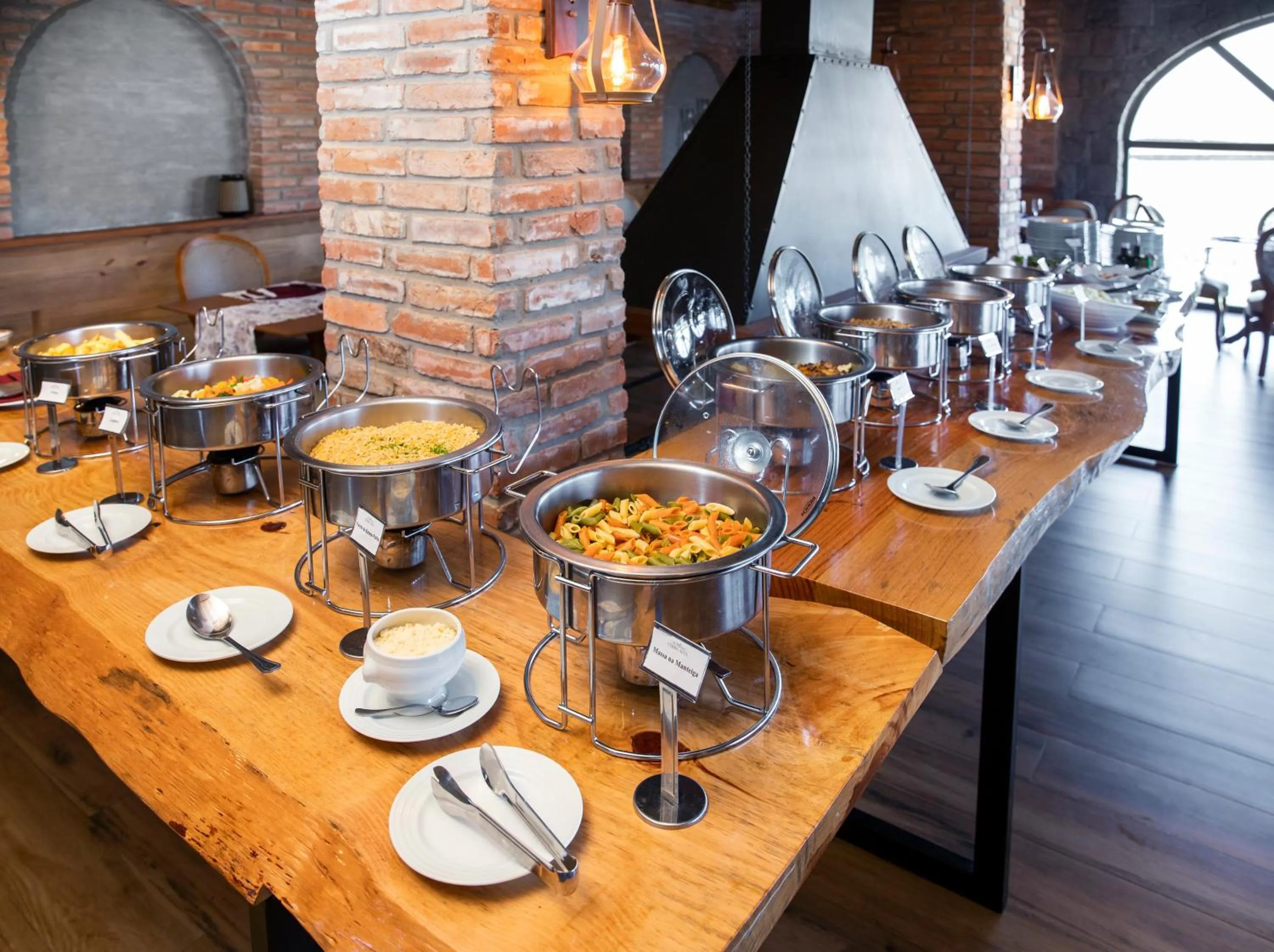 Restaurant/places to eat in Cerro Azul Hotel Fazenda