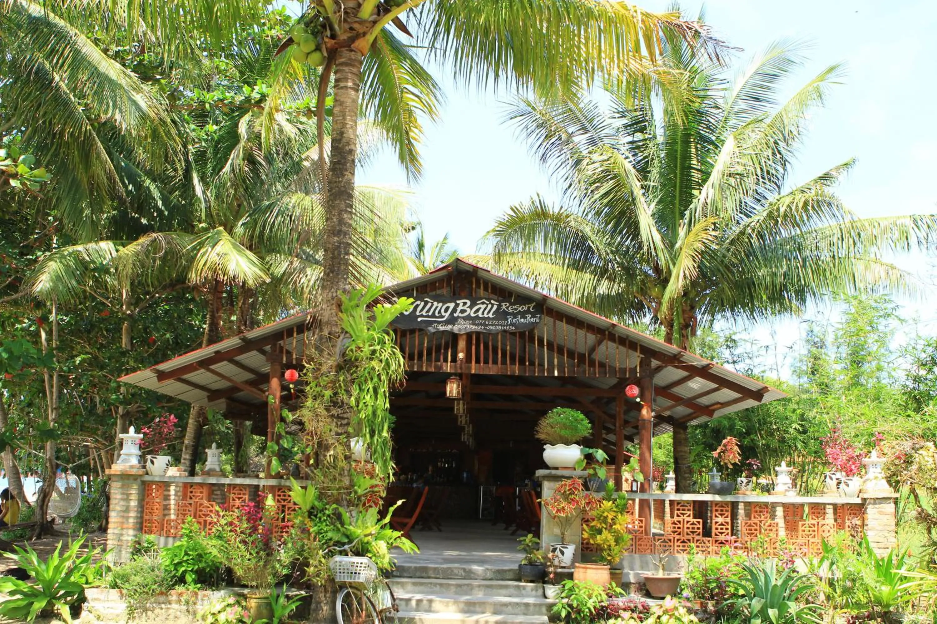 Restaurant/places to eat in Vung Bau Resort