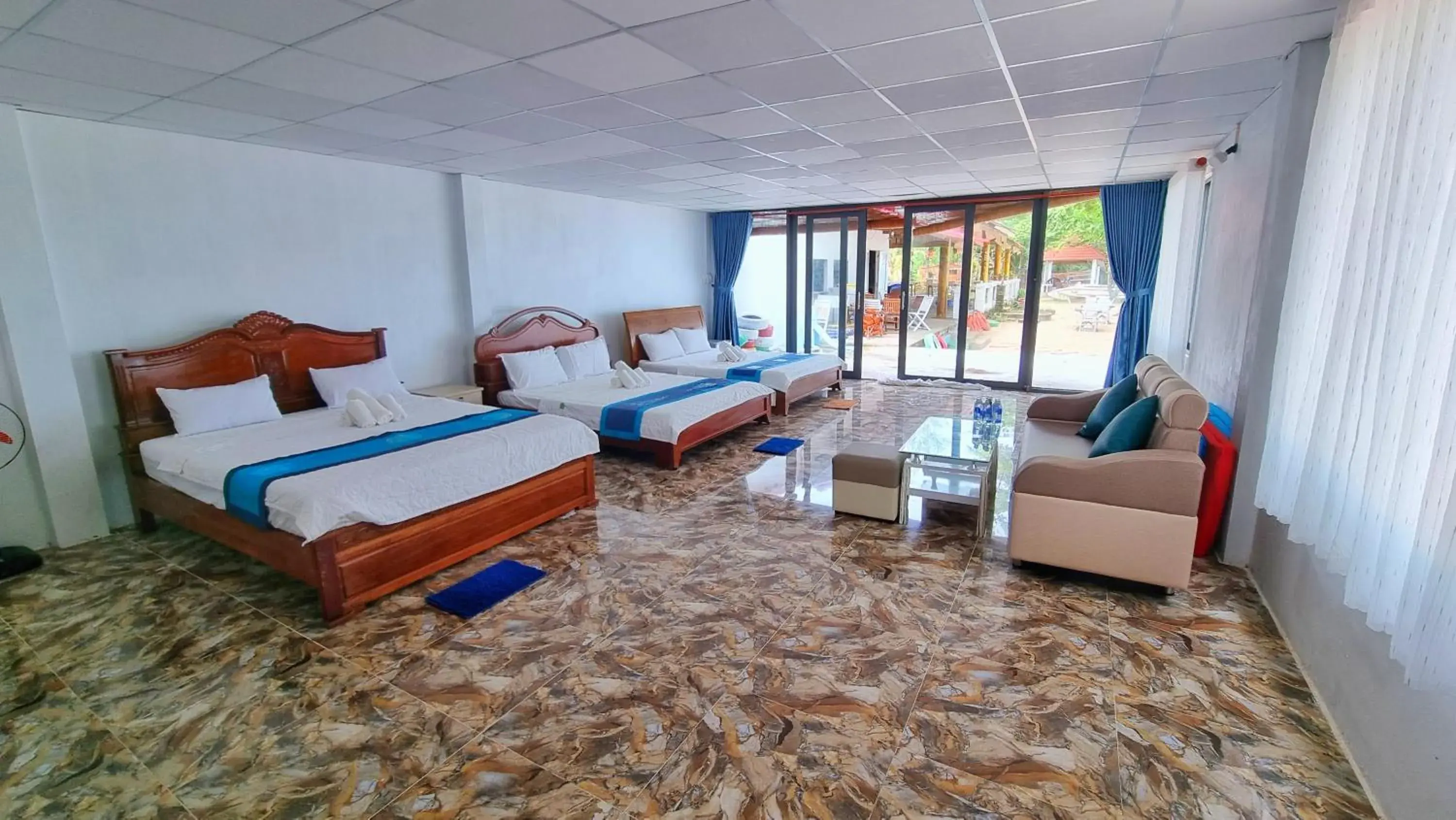 Deluxe Family Room in Vung Bau Resort Deluxe Family Room in Vung Bau Resort