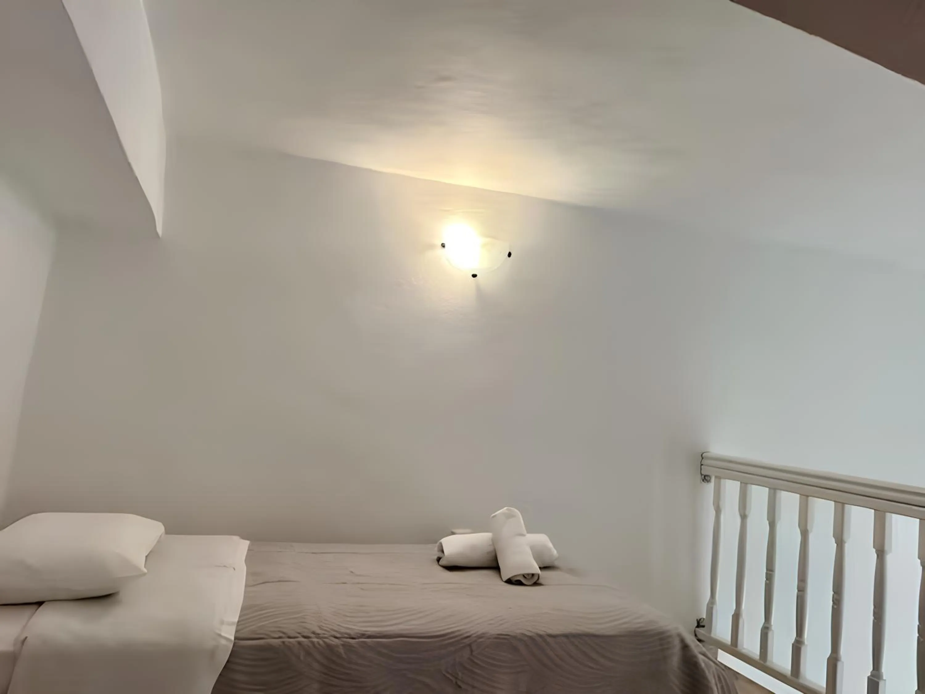 Bed in Vinas Place City Center