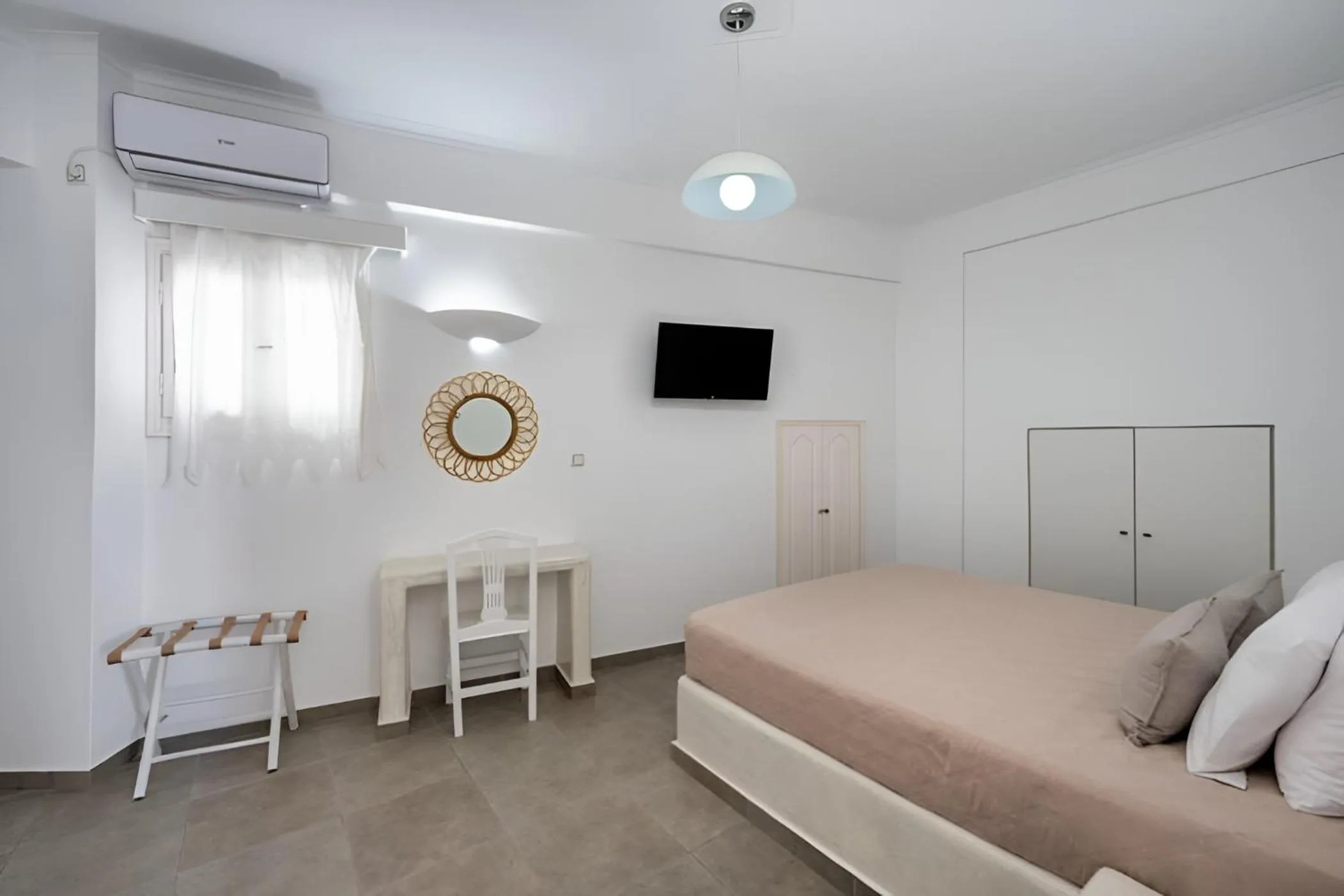 Bed in Vinas Place City Center