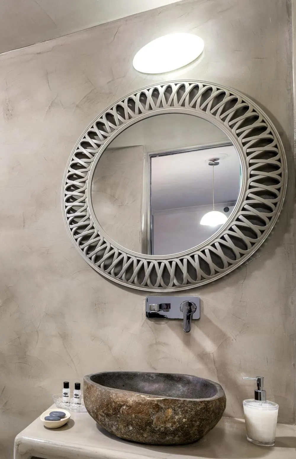 Bathroom in Vinas Place City Center