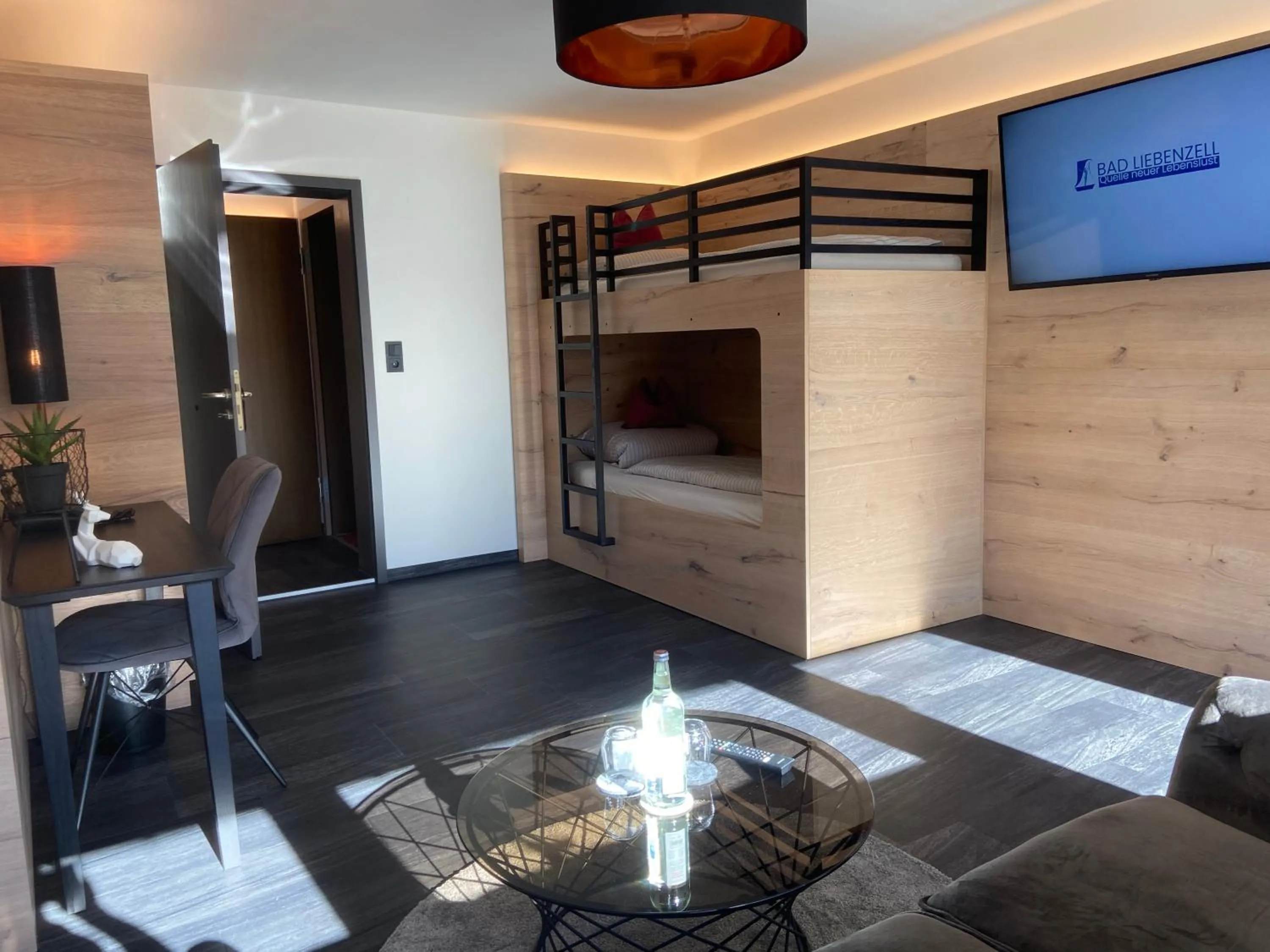 Living room, Bed in Hotel Koch