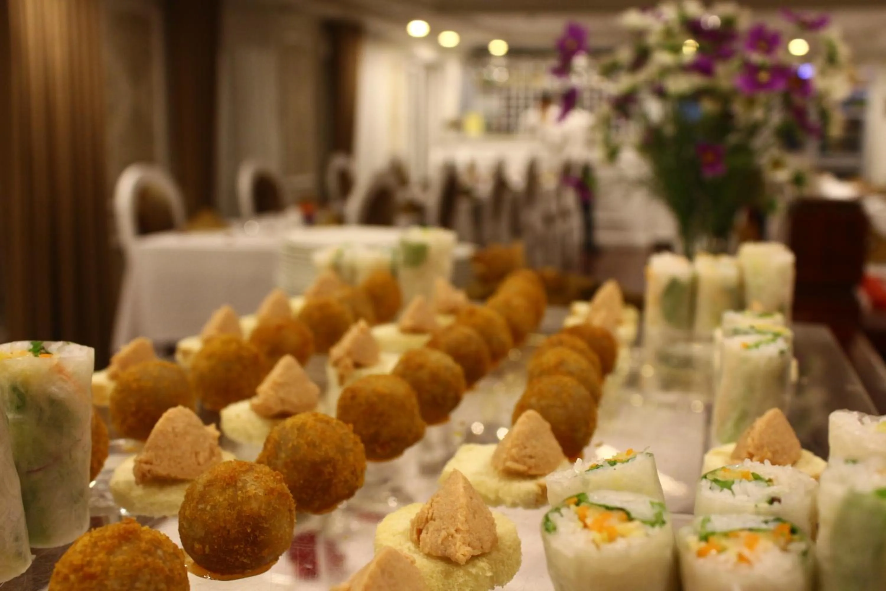 Food in Signature Halong Cruise