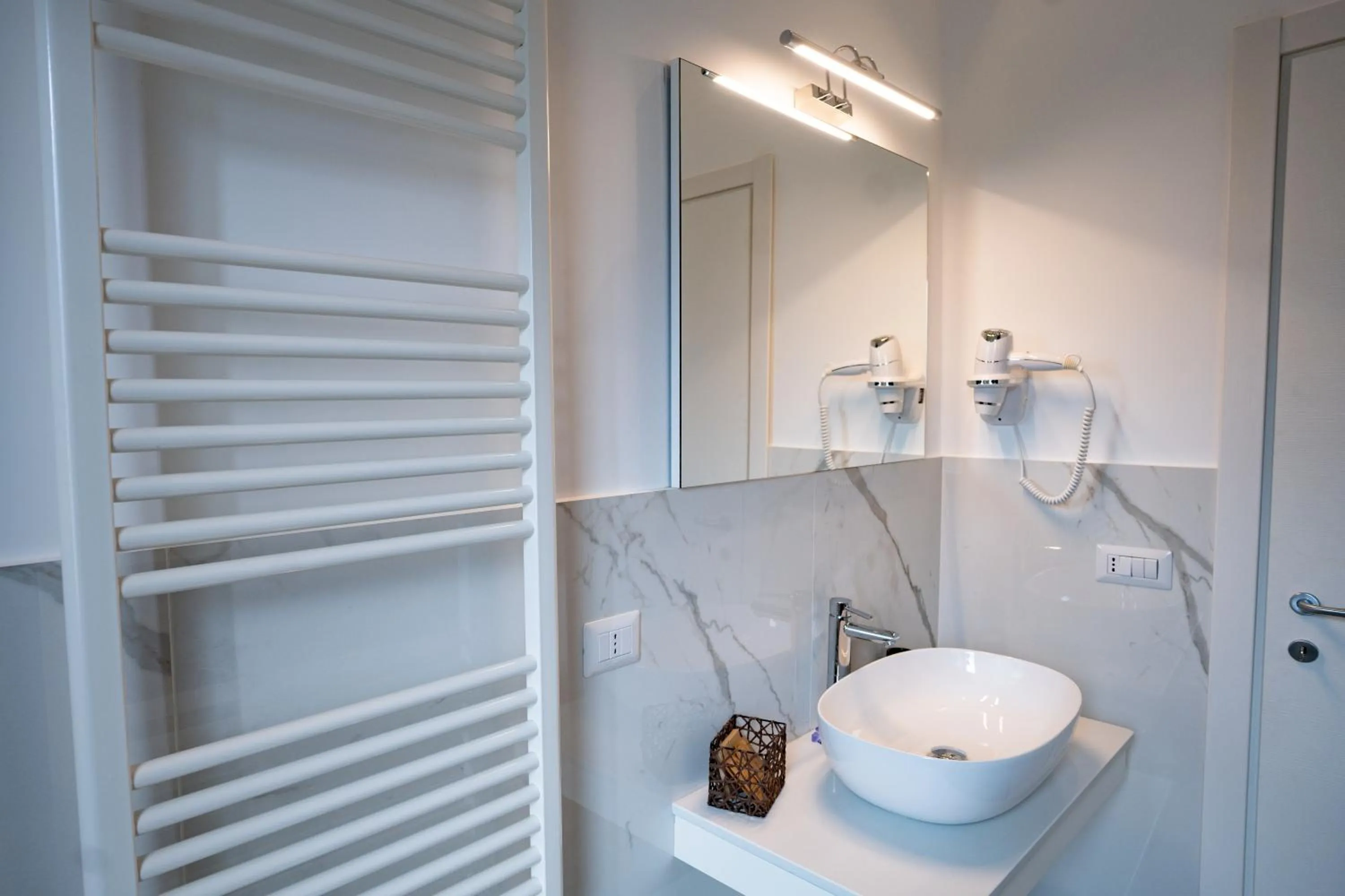 Shower in Tenuta Miranda Agriresort