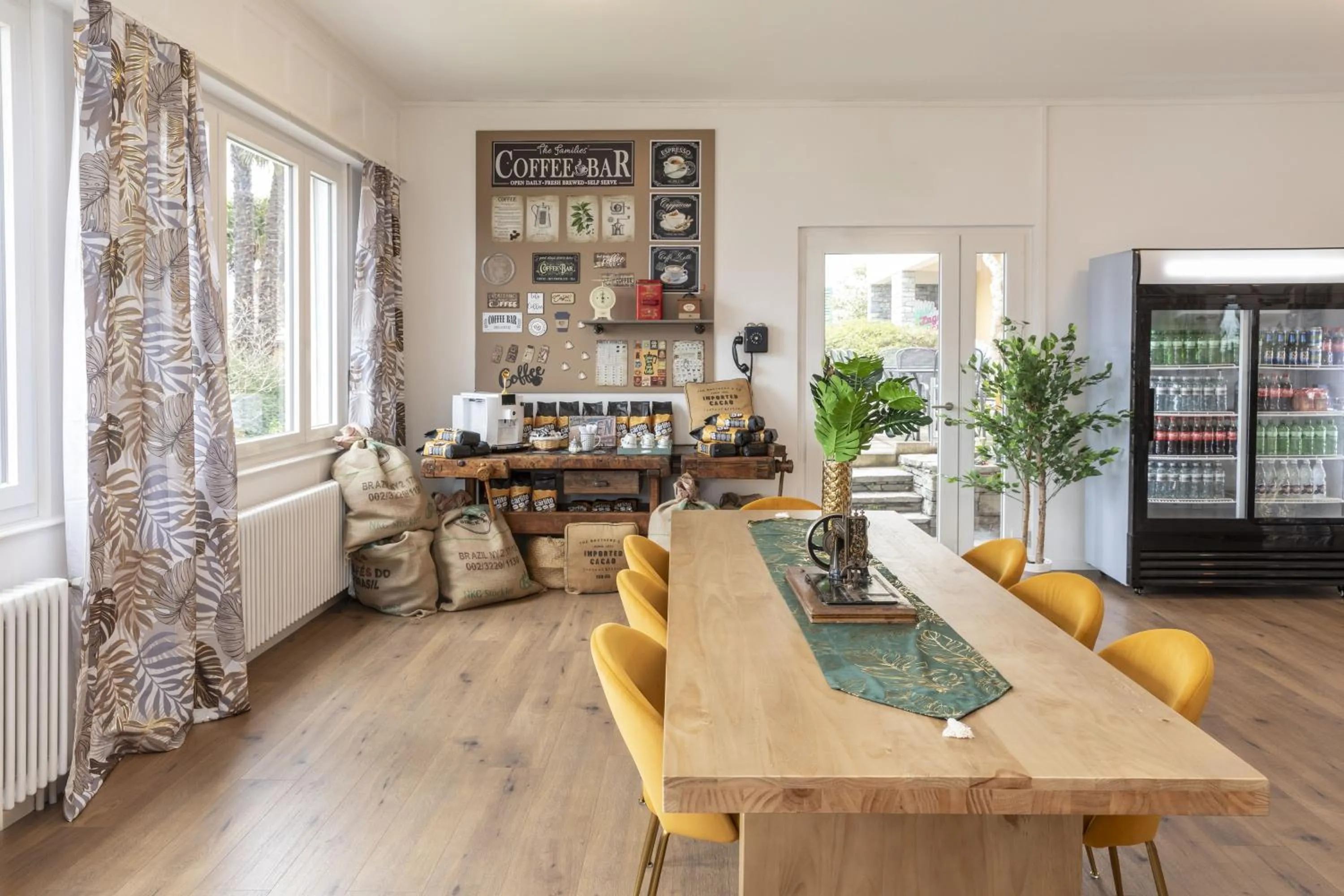 Coffee/tea facilities in Garden Hotel Primavera