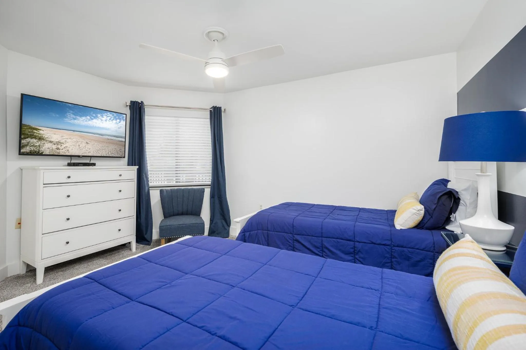 Property building, Bed in Ocean Village Club O35