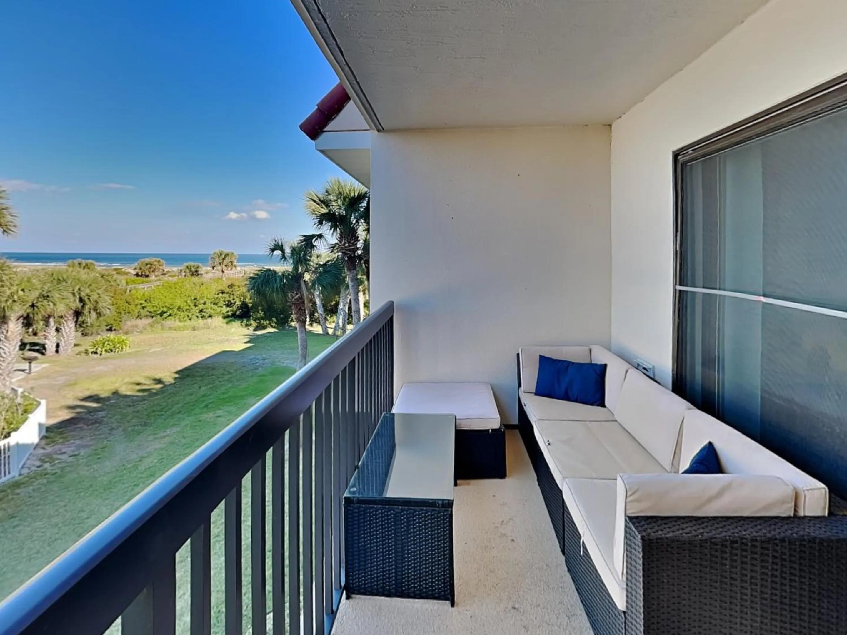 Ocean Village Club O35