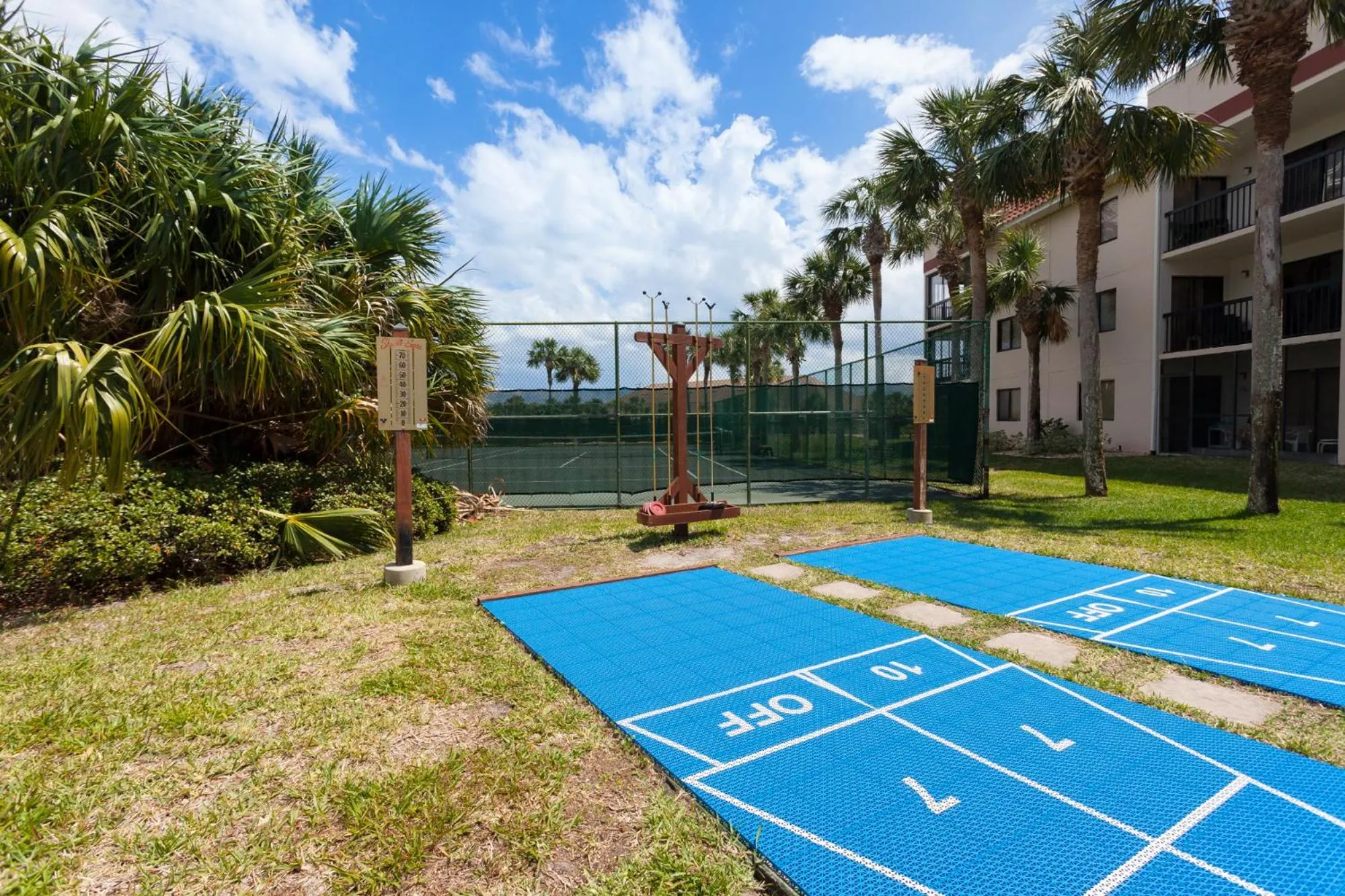 Property building in Ocean Village Club O35