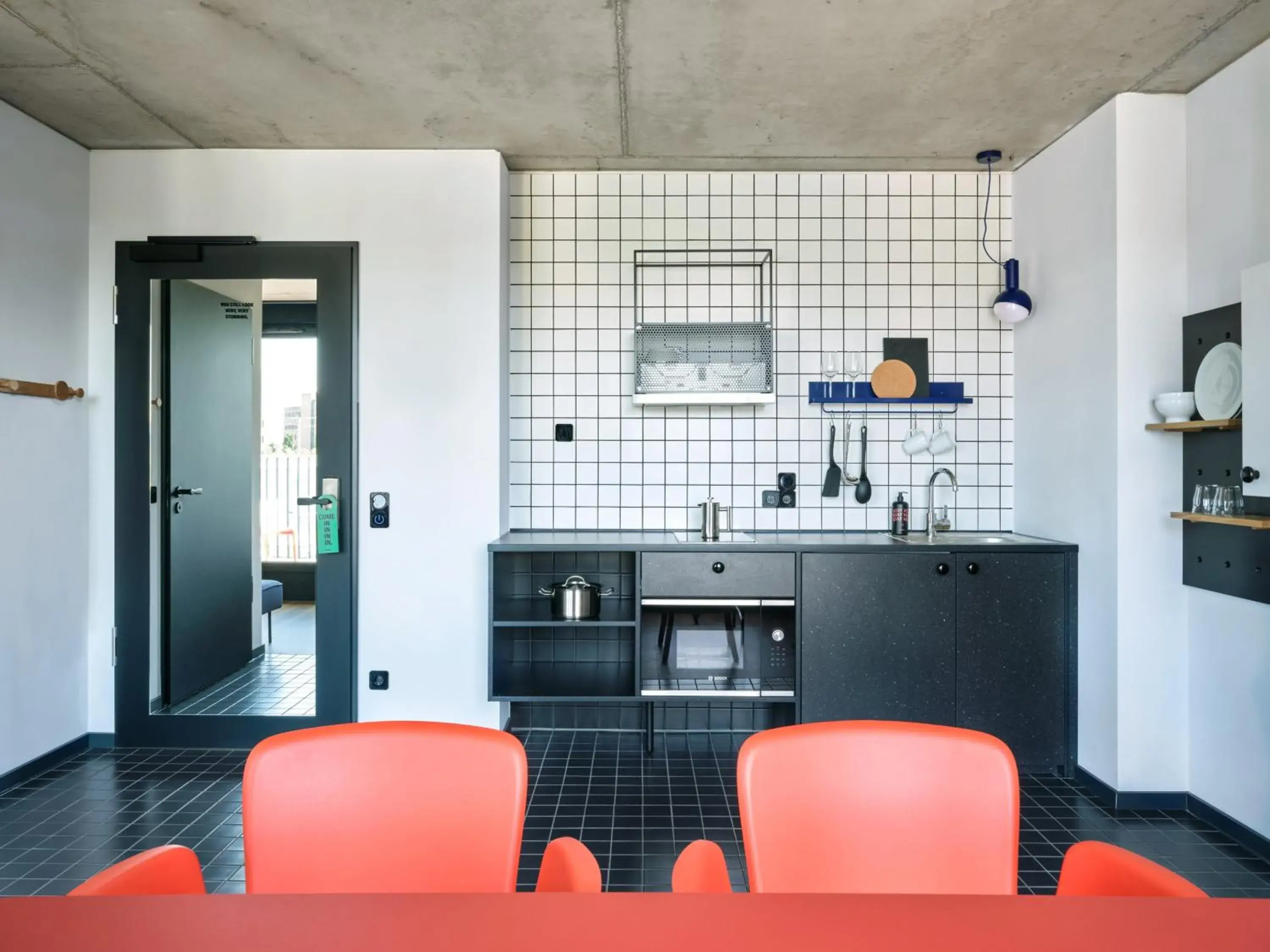 Design Apartment with King-Size-Bed in STAYERY Frankfurt Sachsenhausen Design Apartment with King-Size-Bed in STAYERY Frankfurt Sachsenhausen