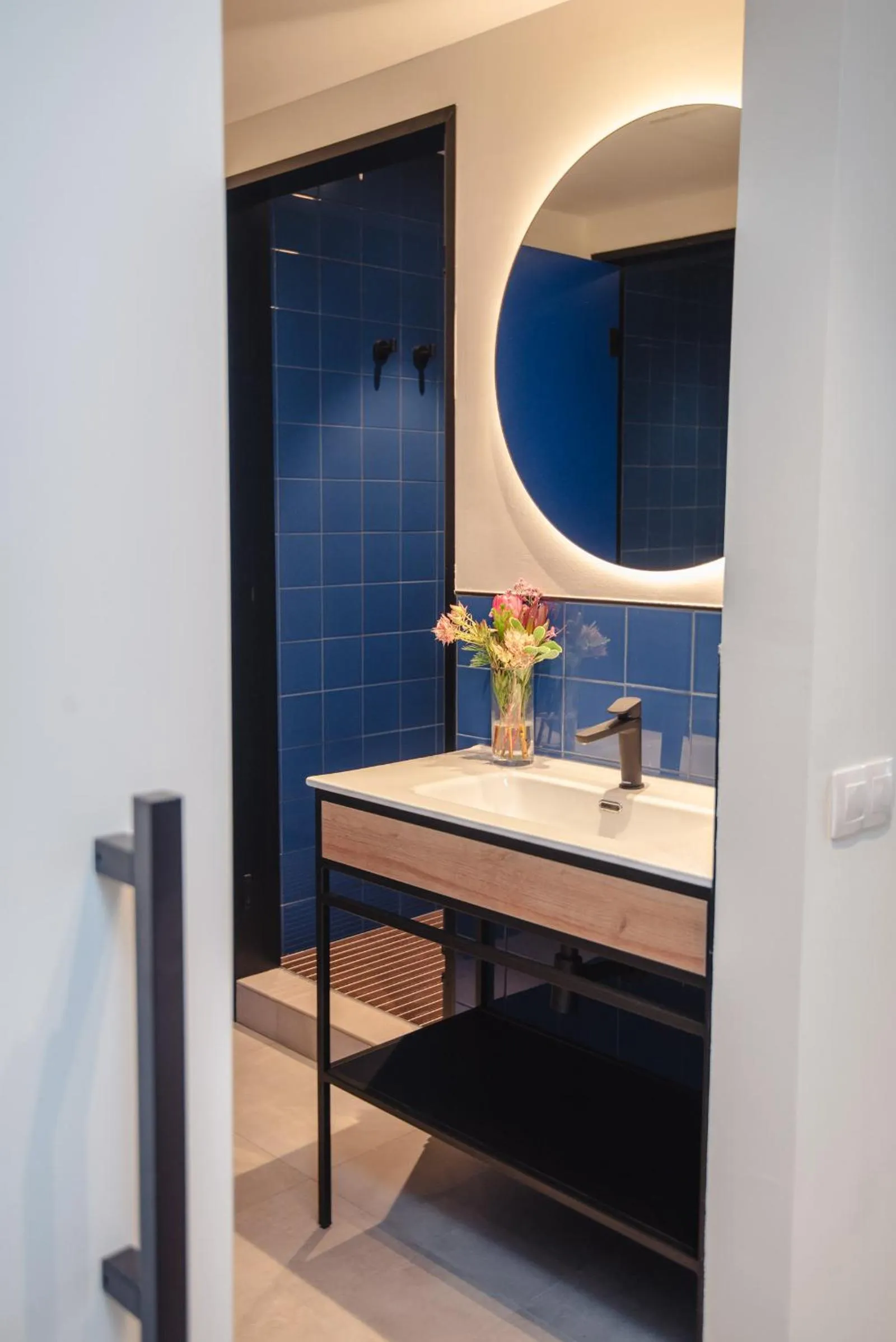 Bathroom in LATROUPE La Granja