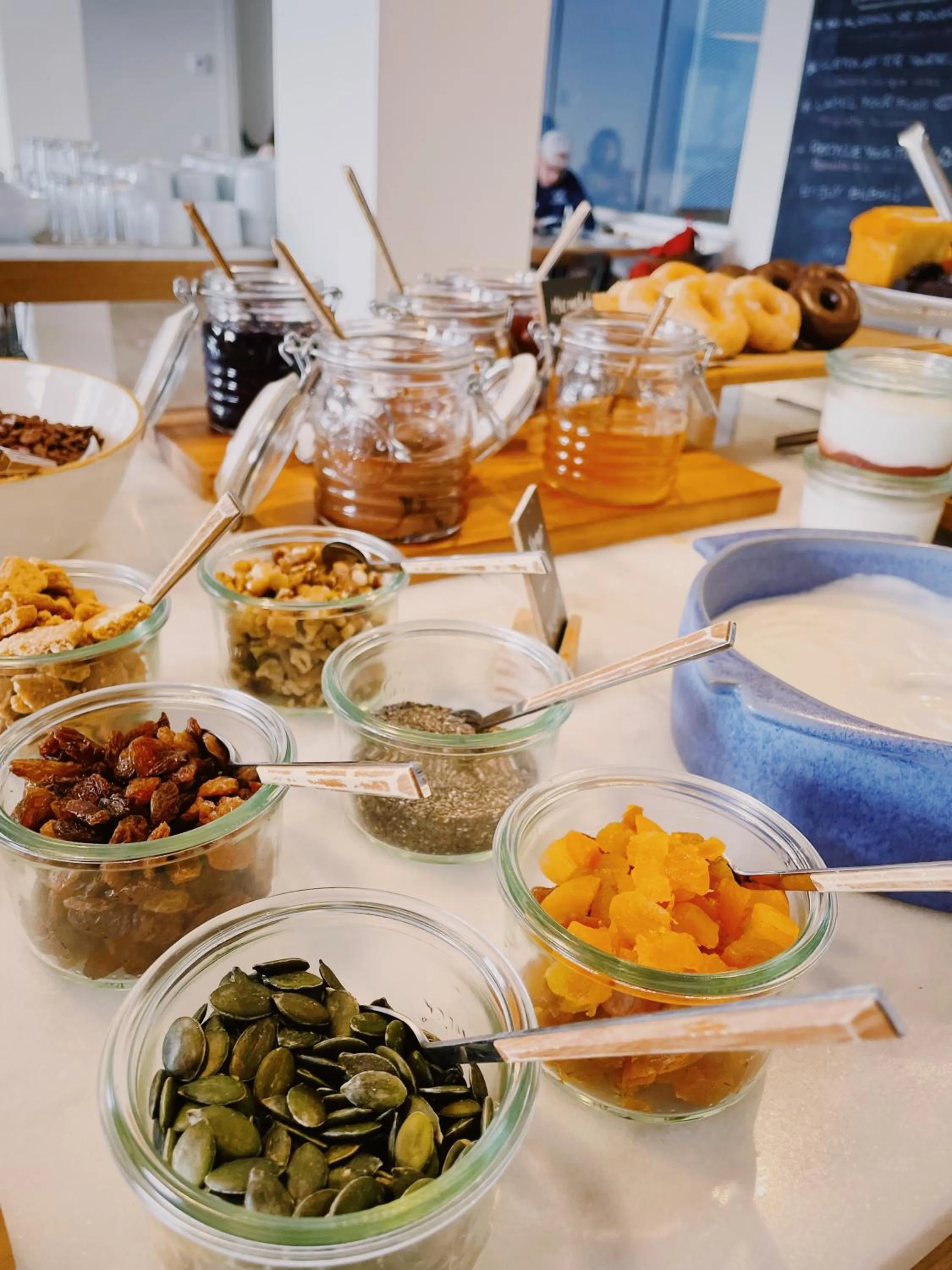 Buffet breakfast in LATROUPE La Granja