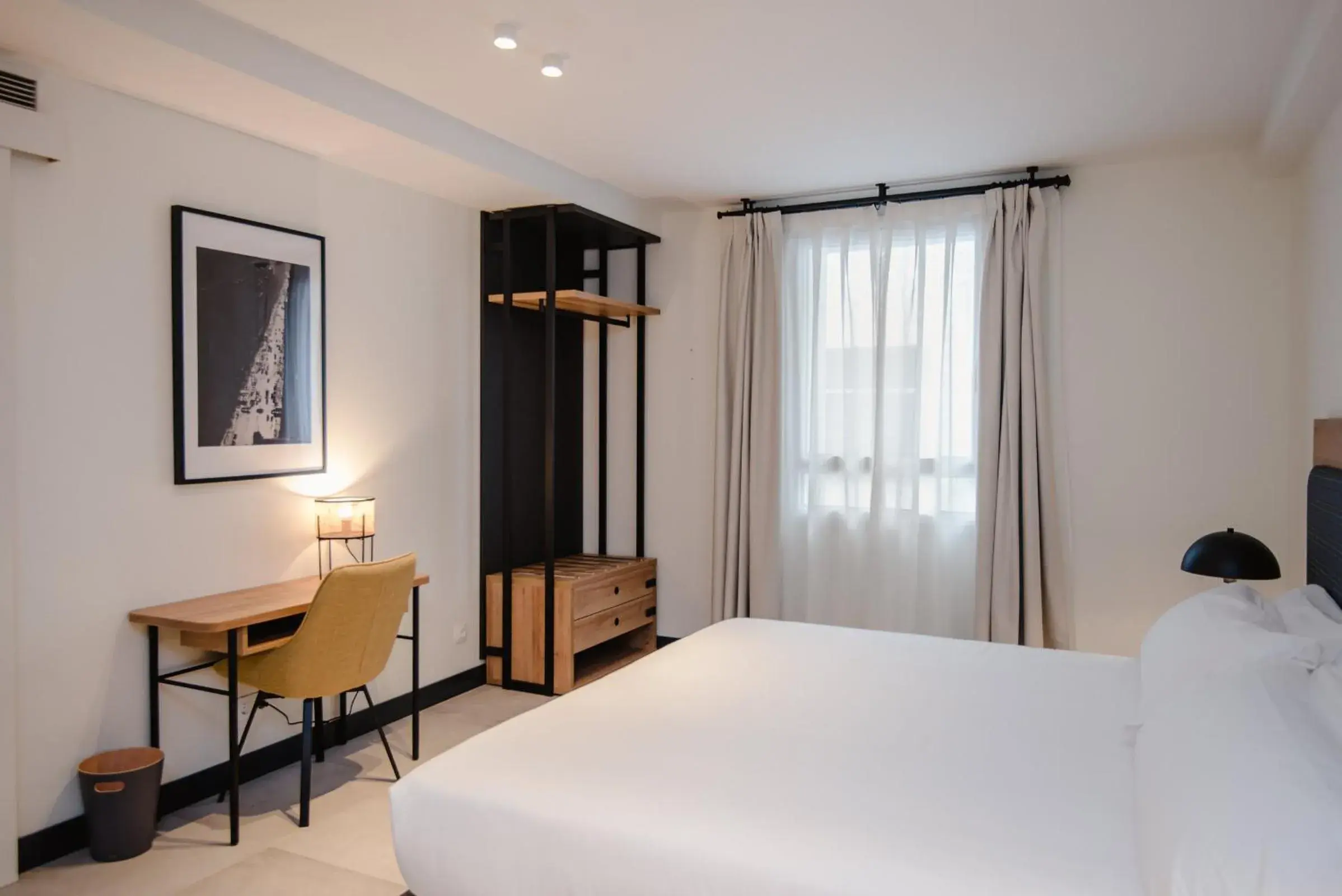 Twin Room in LATROUPE La Granja Twin Room in LATROUPE La Granja