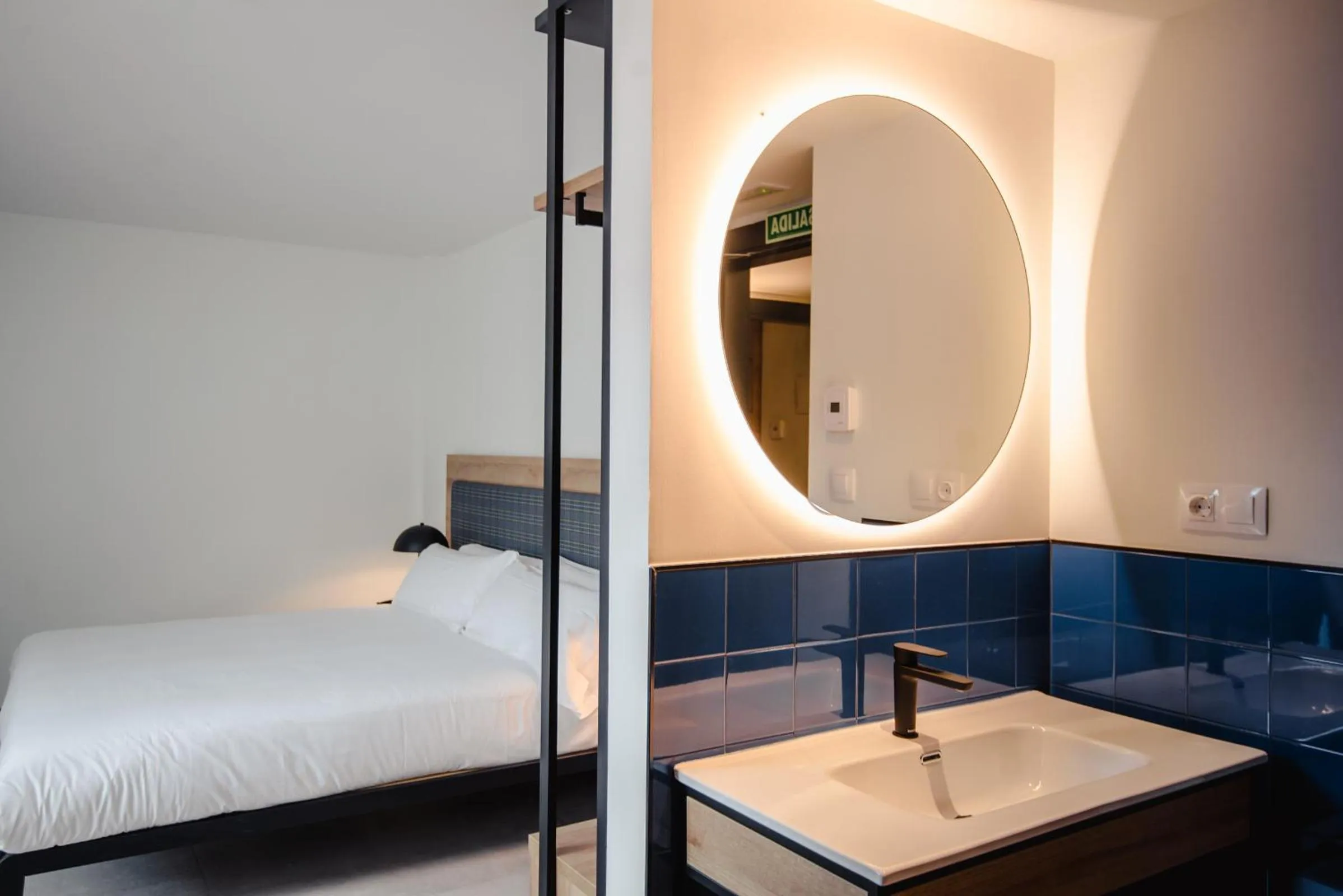 Bed in LATROUPE La Granja