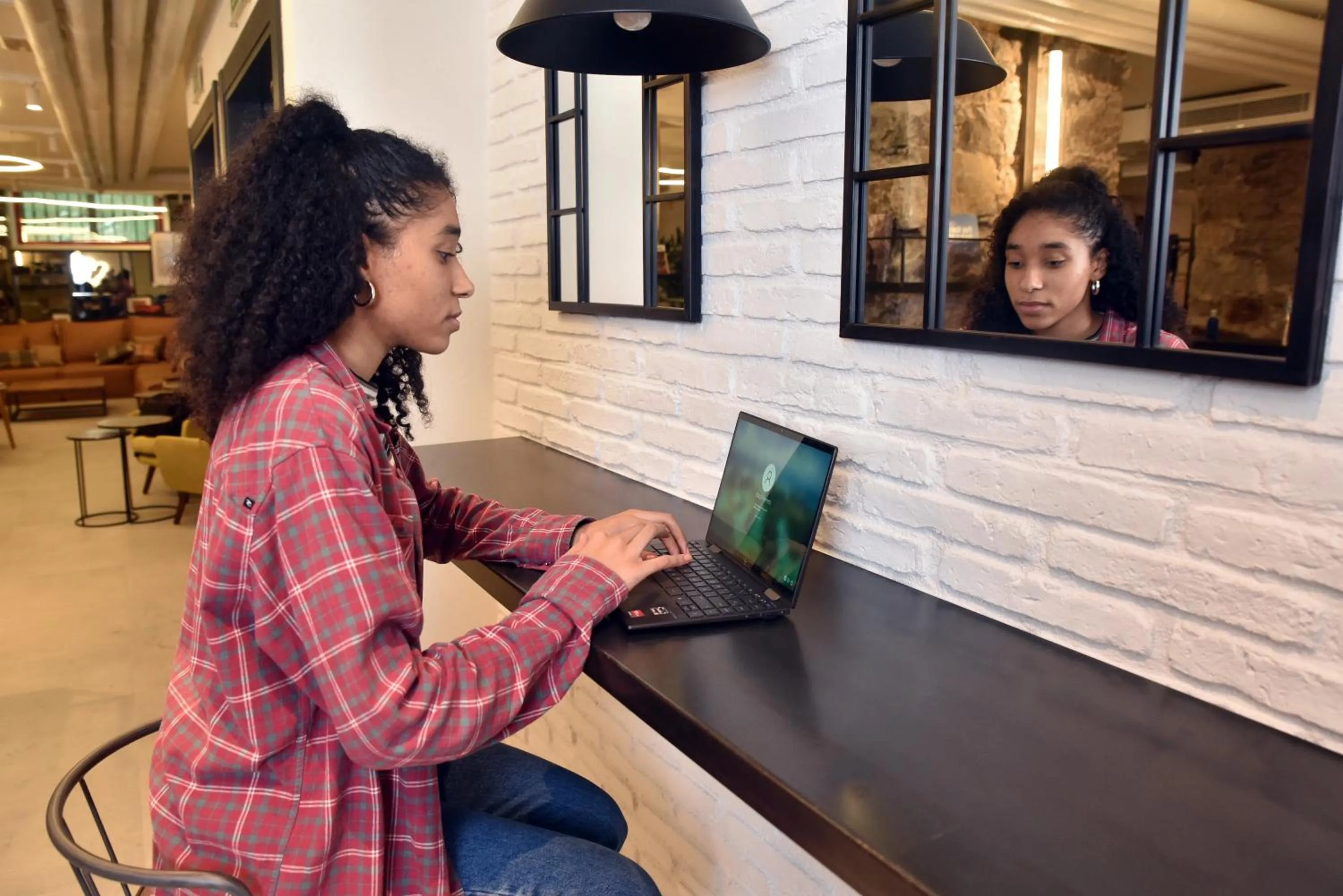 Lounge or bar in LATROUPE La Granja