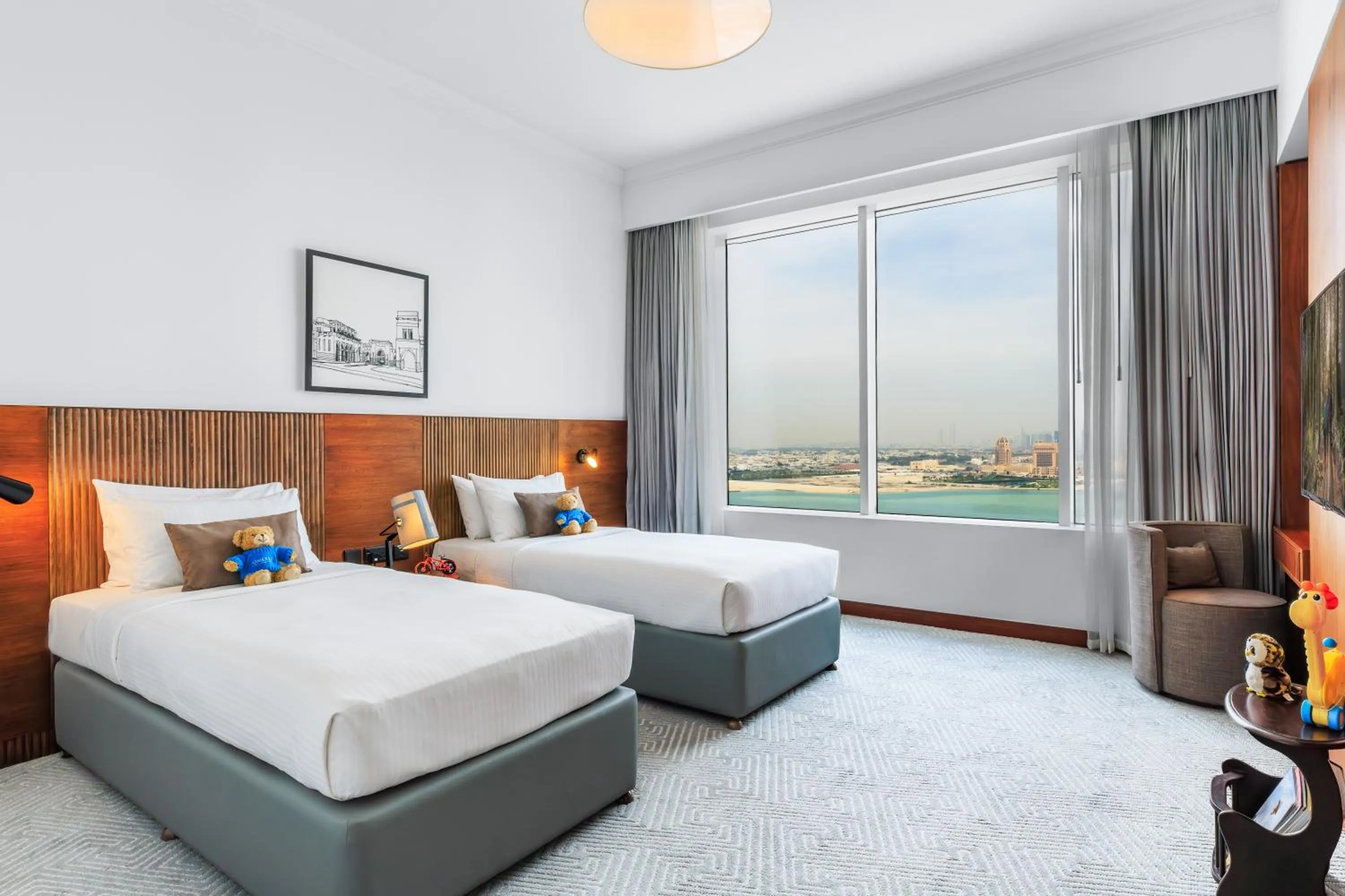 Bed in Somerset West Bay Doha