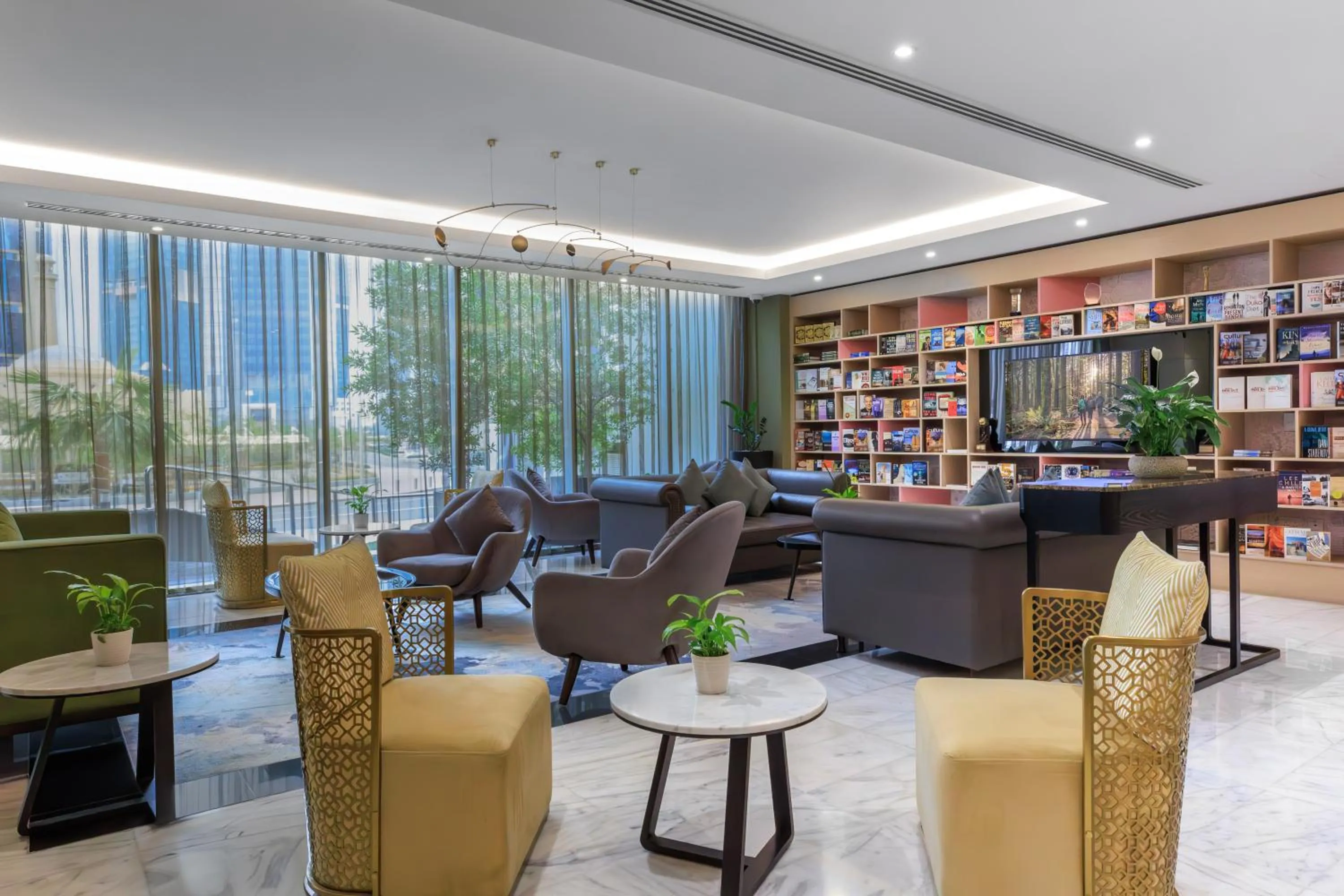 Communal lounge/ TV room in Somerset West Bay Doha