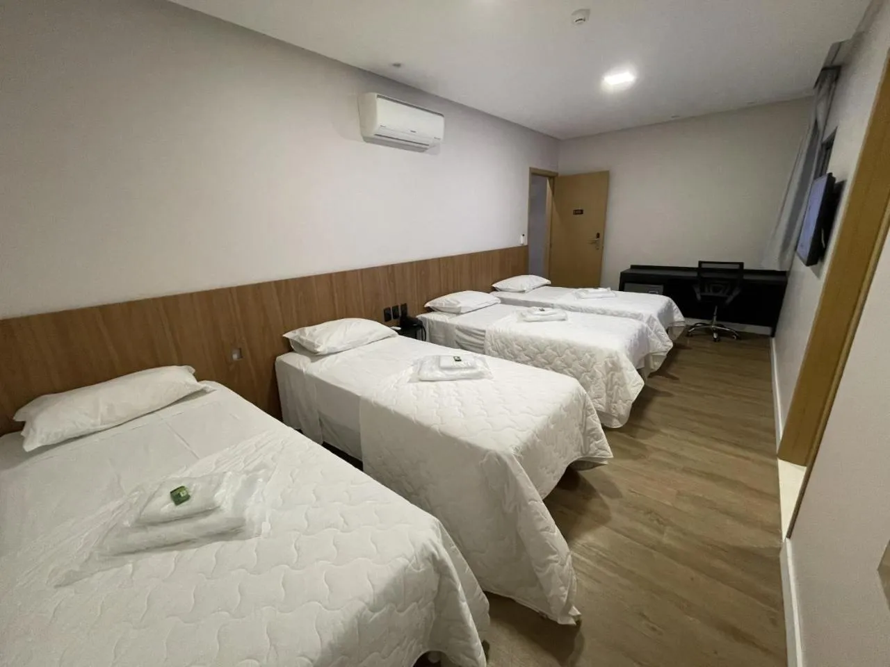 Photo of the whole room, Bed in Hotel do Lago