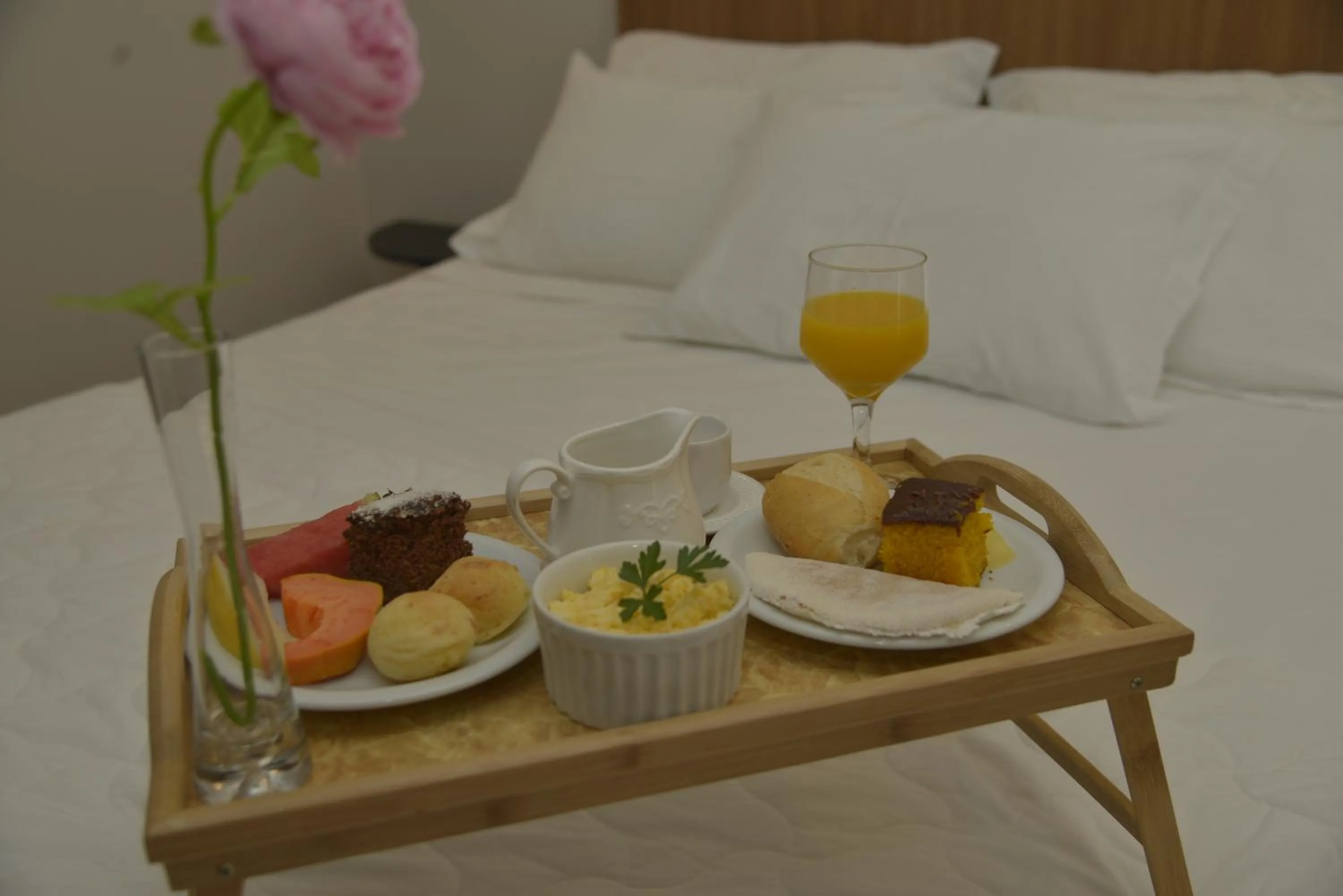 Food and drinks, Bed in Hotel do Lago