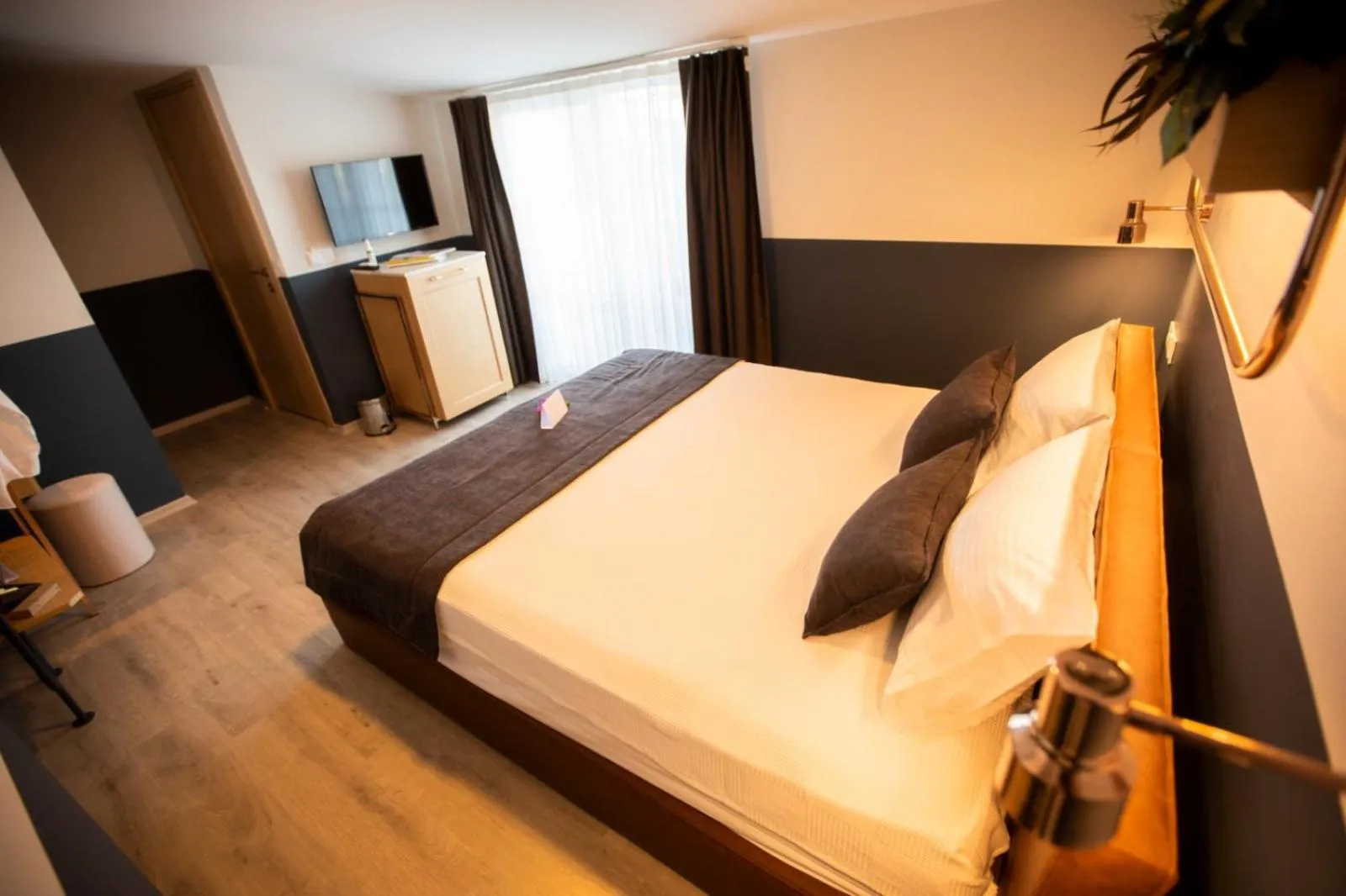 Photo of the whole room, Bed in Urla 1867 Hotel