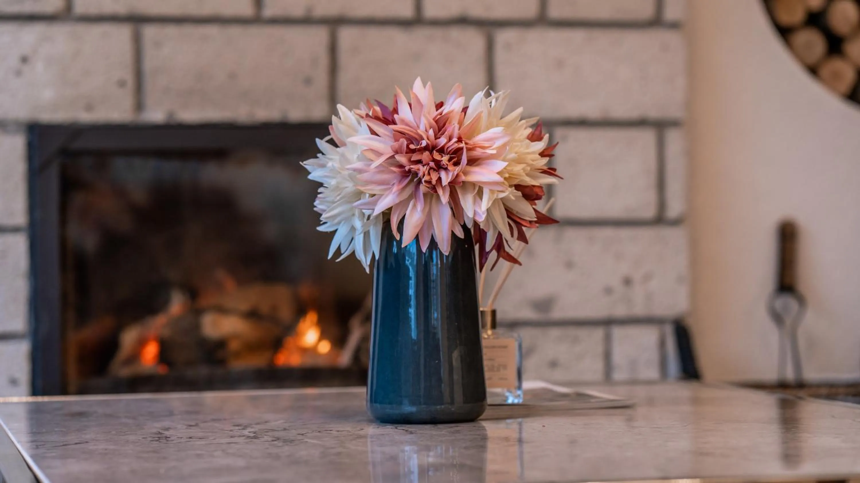 flat iron in Urla 1867 Hotel