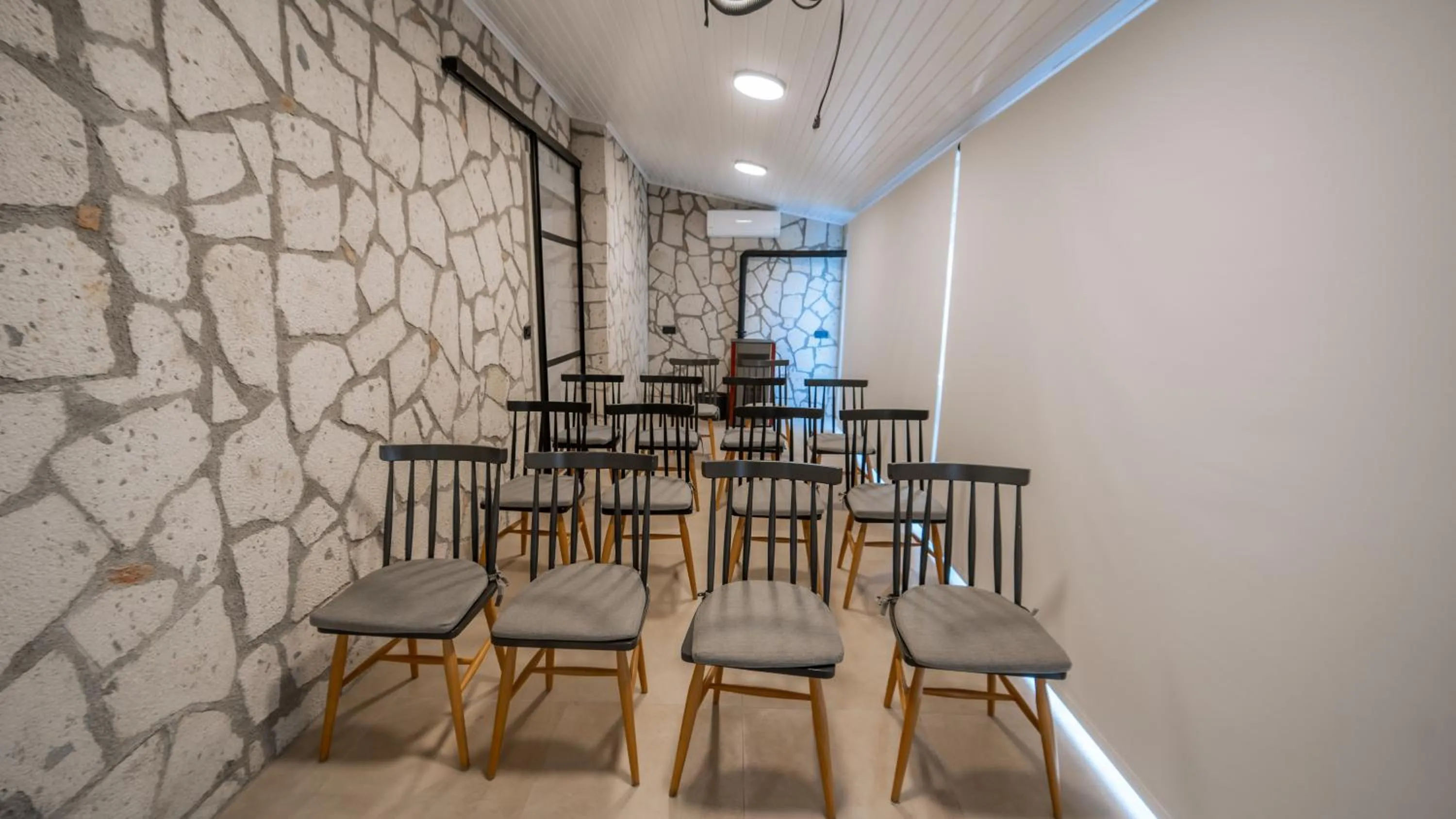 Meeting/conference room in Urla 1867 Hotel
