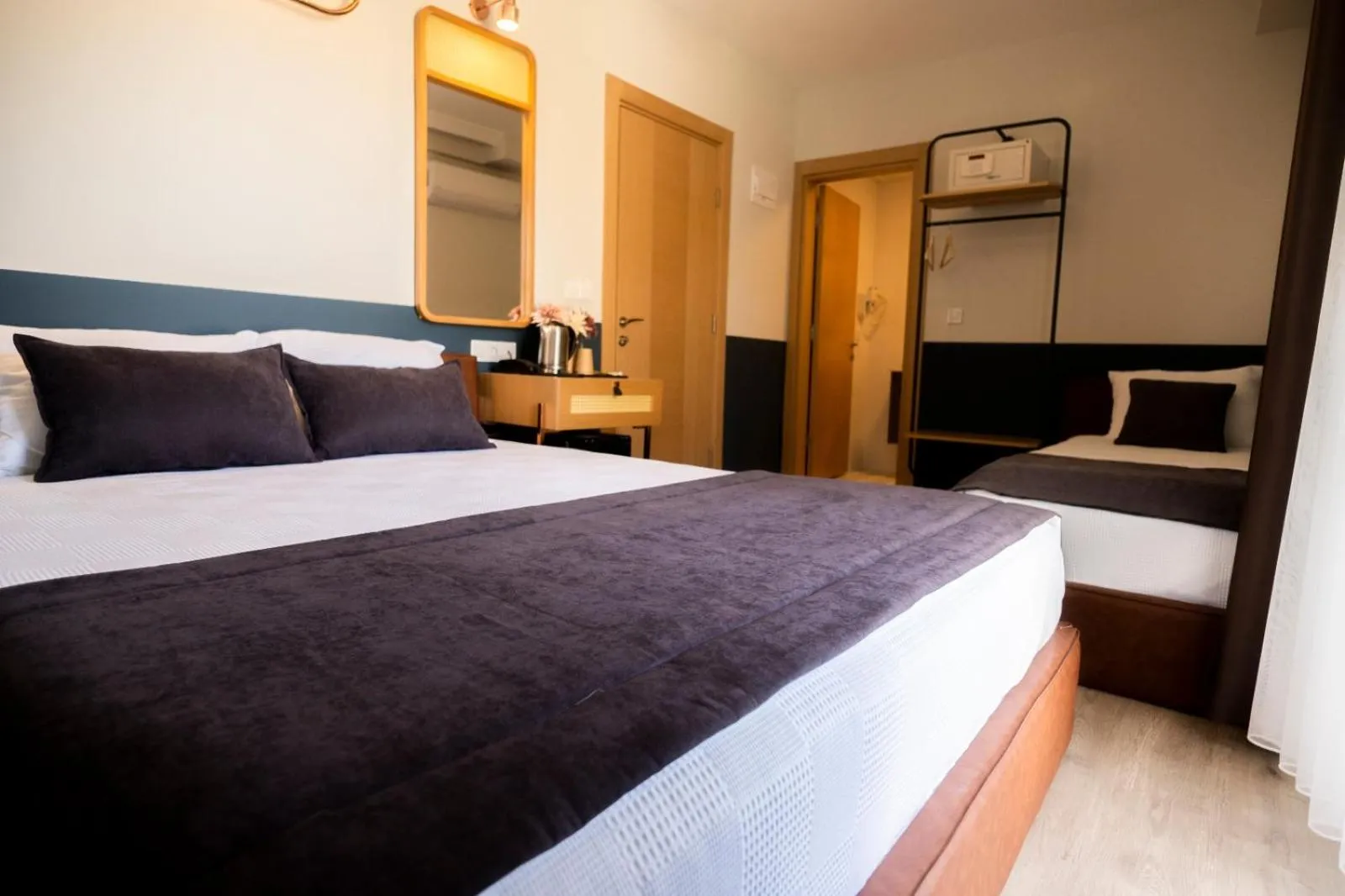 Photo of the whole room, Bed in Urla 1867 Hotel