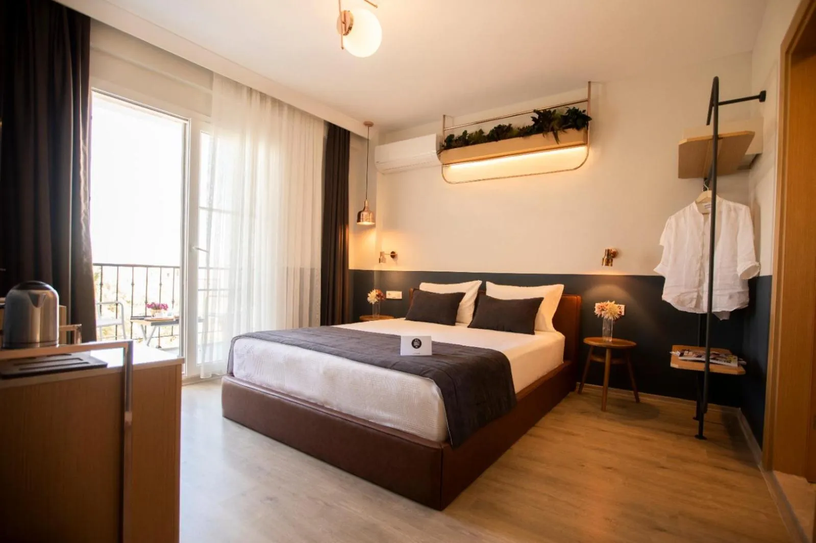 Photo of the whole room, Bed in Urla 1867 Hotel