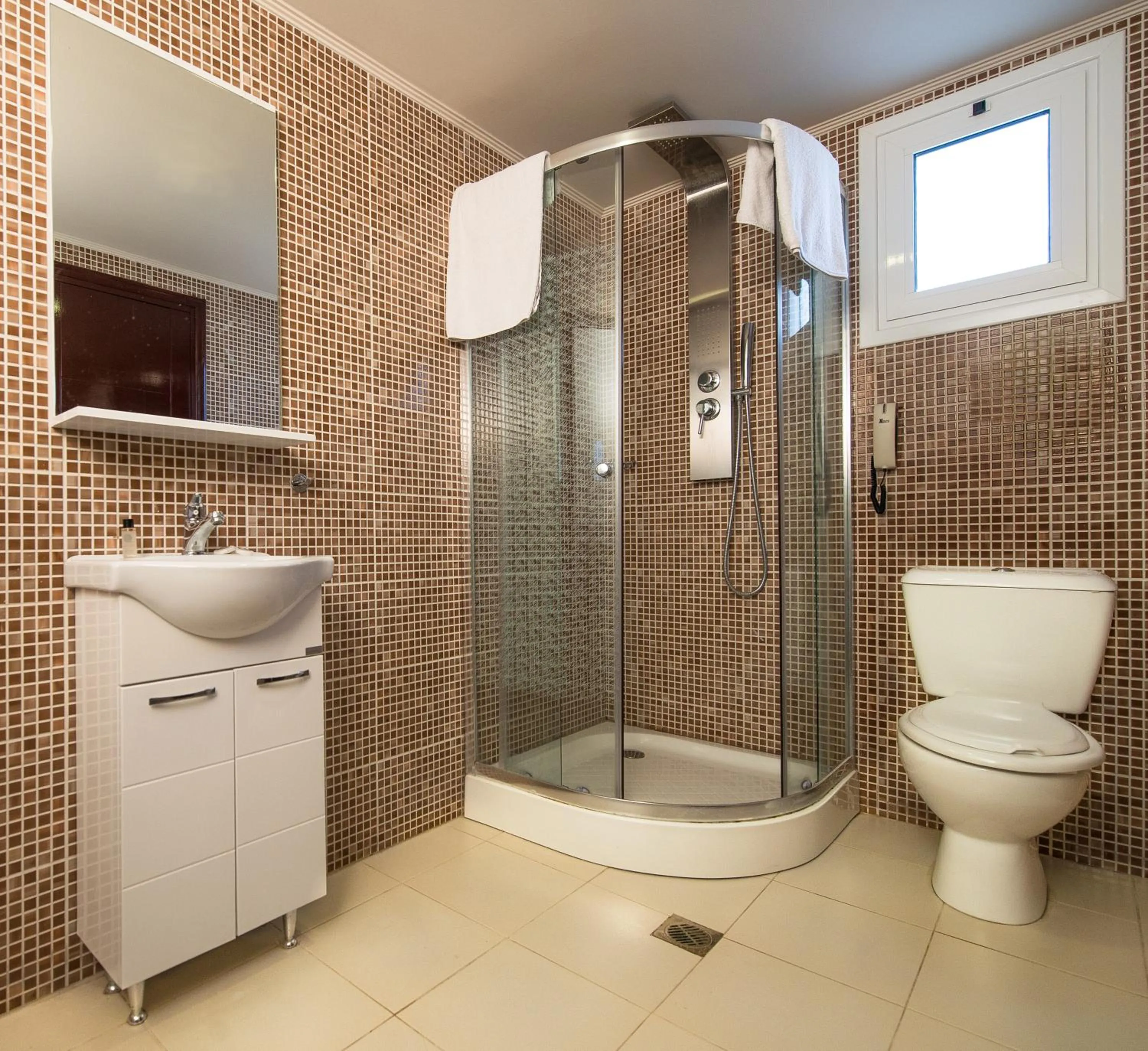 Shower in Anavadia Hotel-All Inclusive