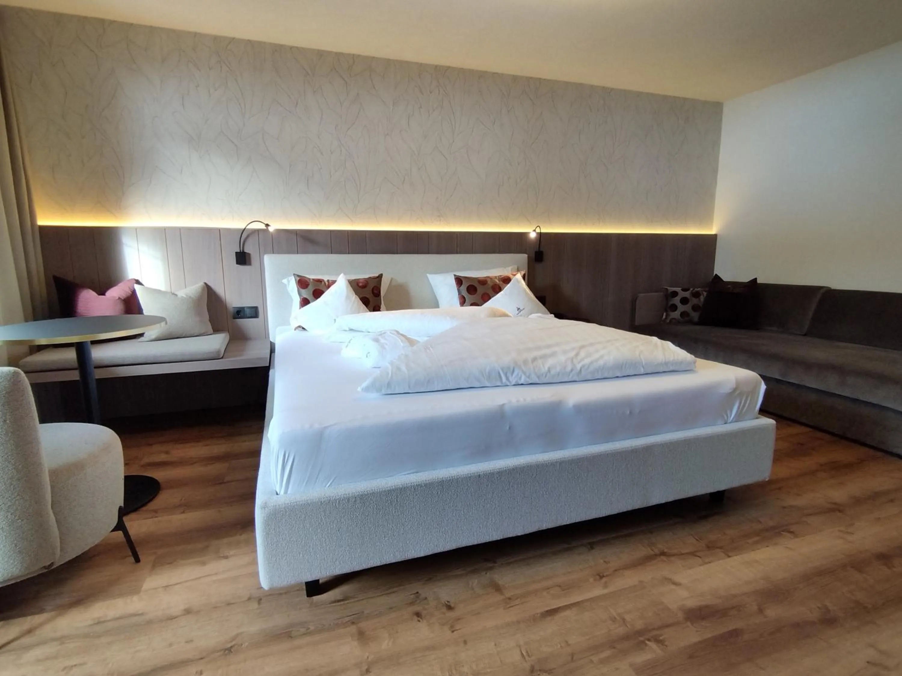 Photo of the whole room, Bed in Hotel Malerhaus