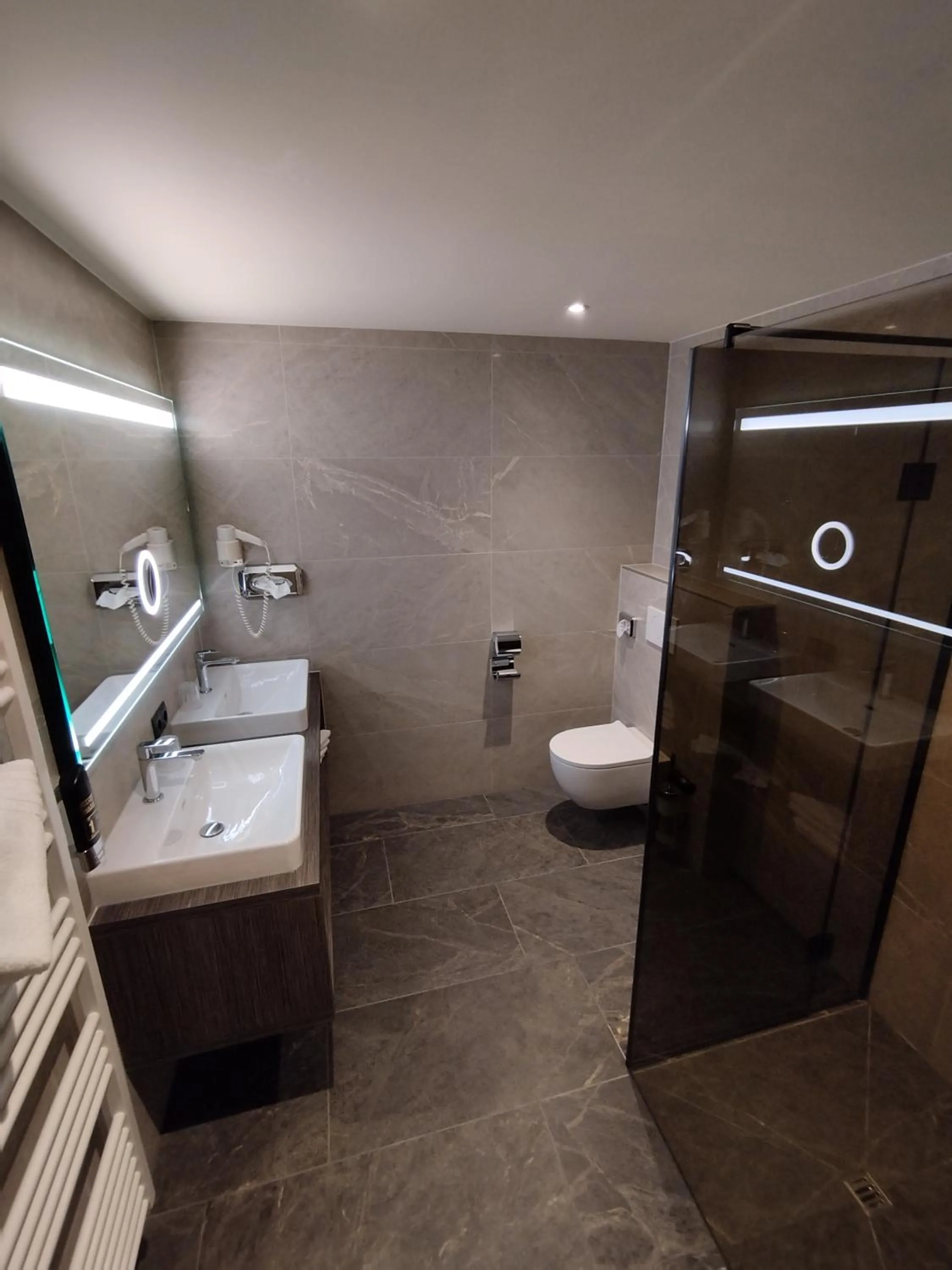 Bathroom in Hotel Malerhaus