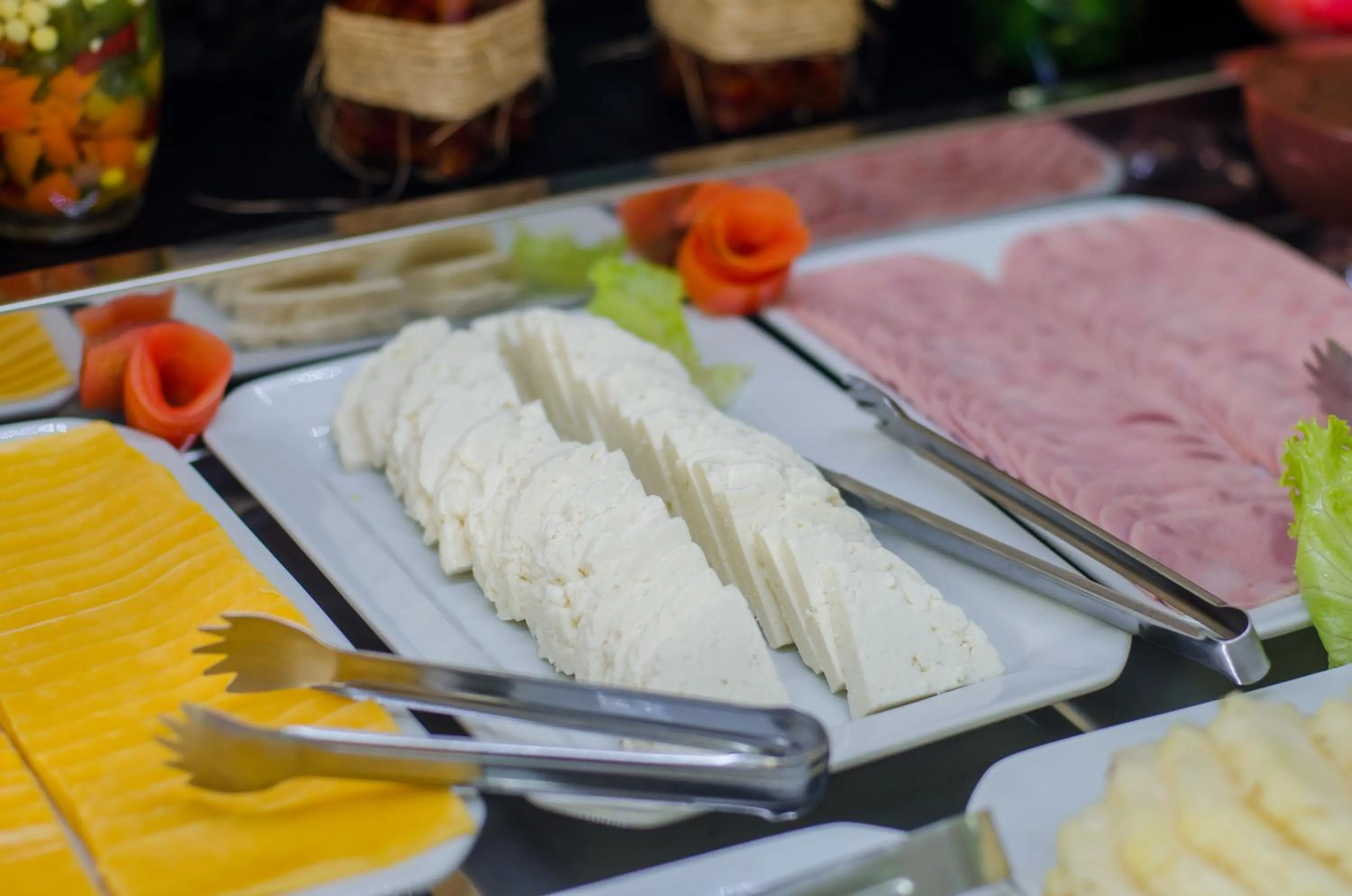 Buffet breakfast in Villarejo Parque Hotel