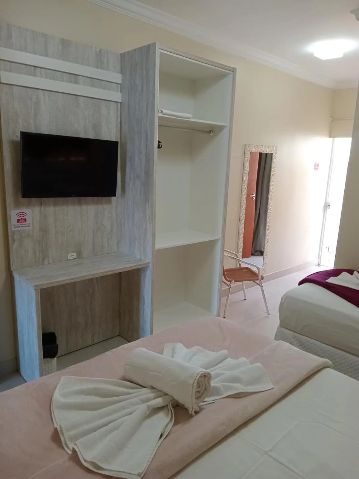 Bed in Villarejo Parque Hotel