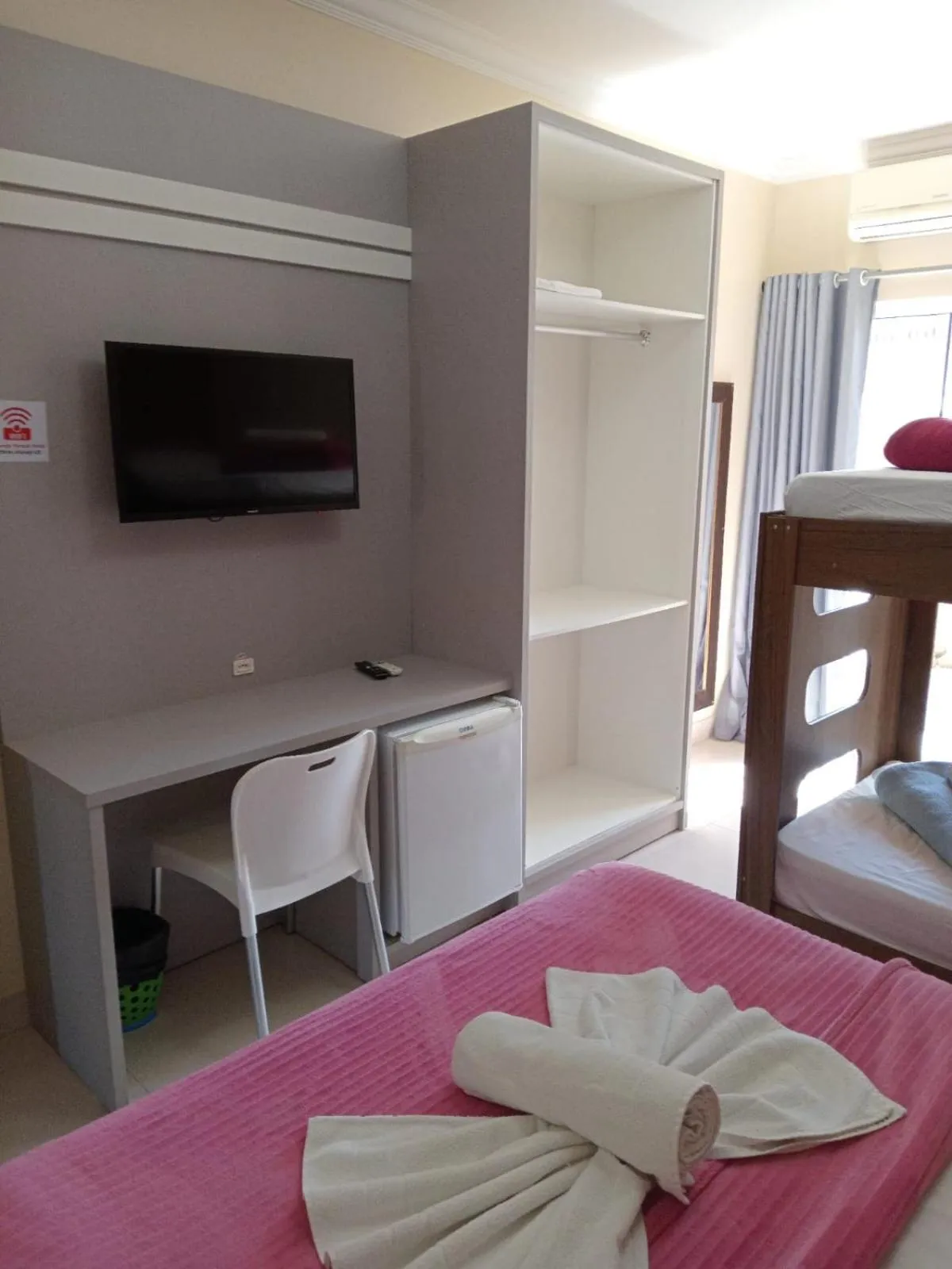 Bed in Villarejo Parque Hotel