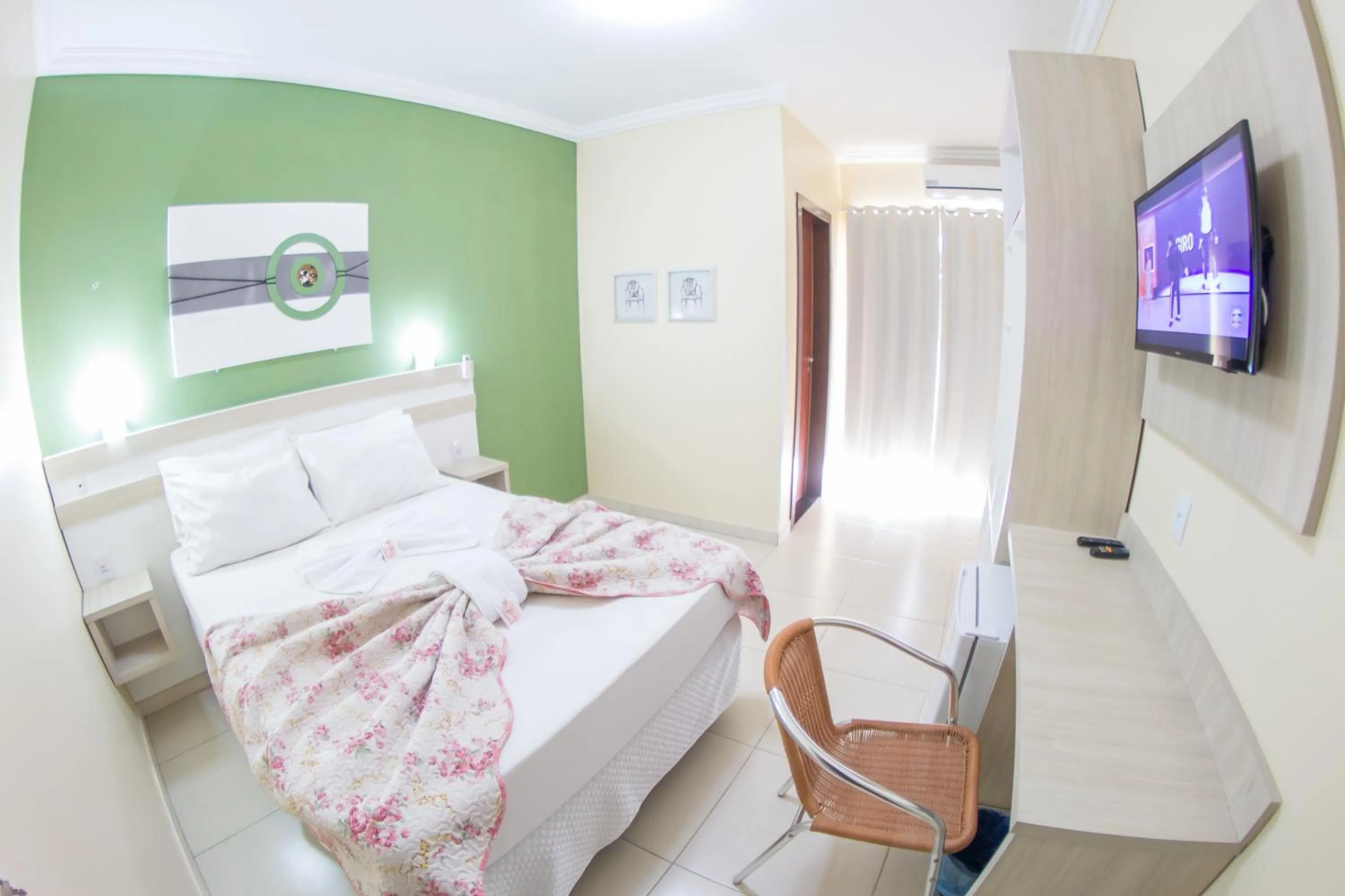 Photo of the whole room, Bed in Villarejo Parque Hotel